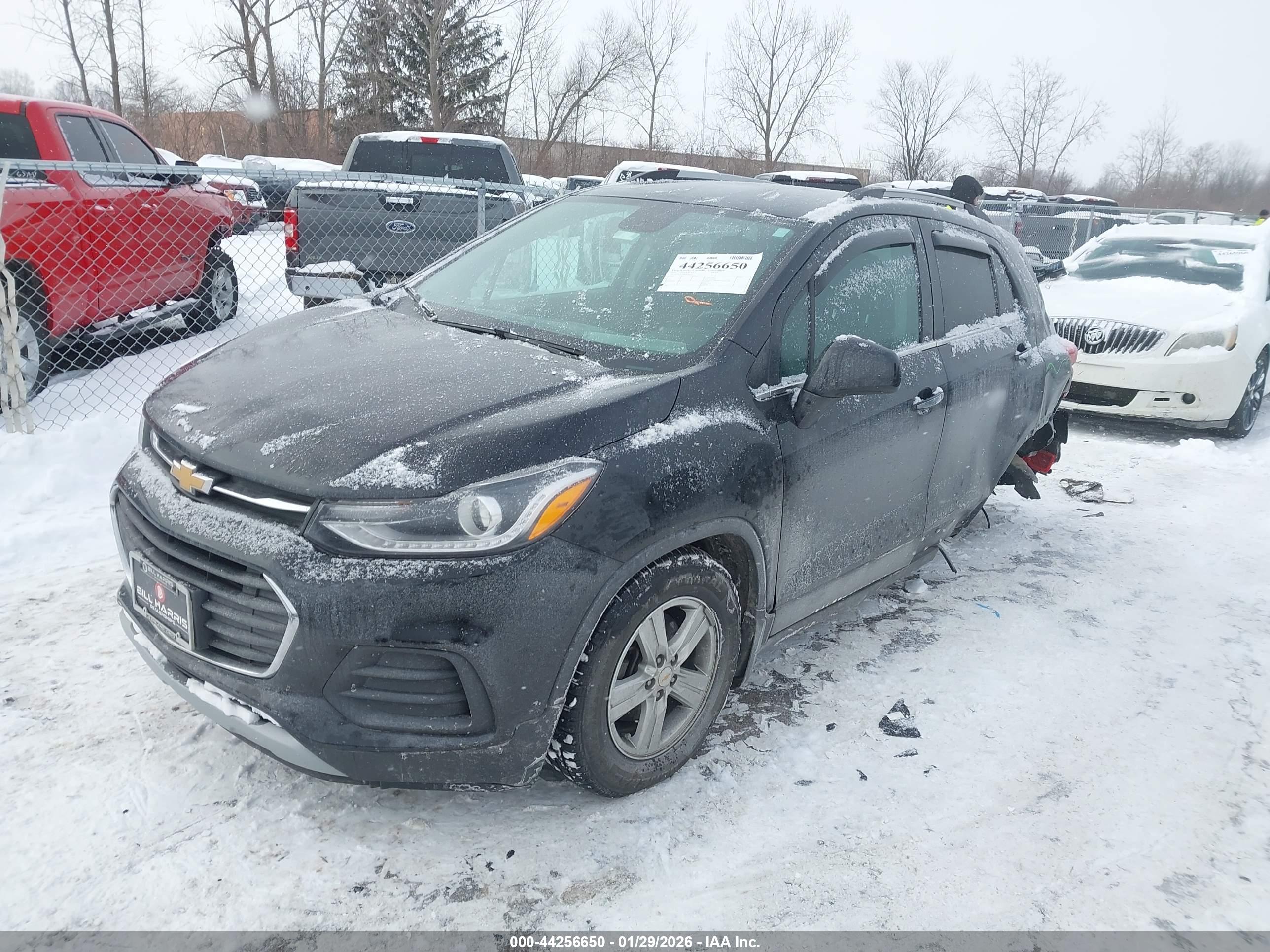 CHEVROLET TRAX image 2