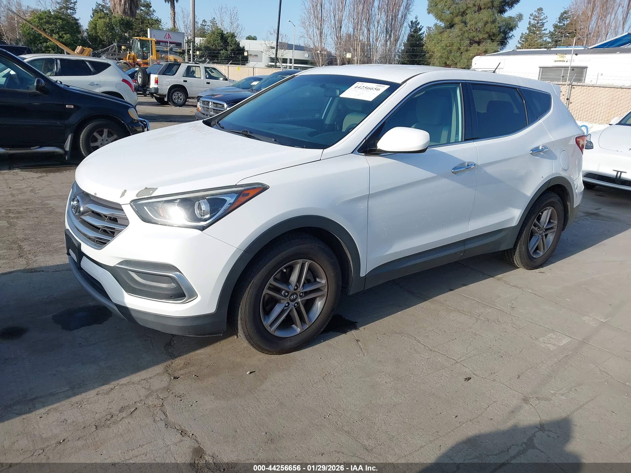 HYUNDAI SANTA image 2