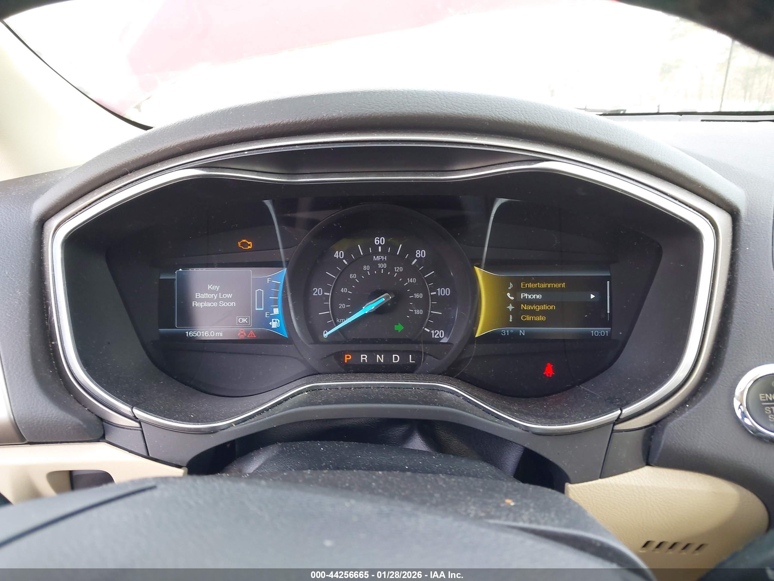 FORD FUSION image 7