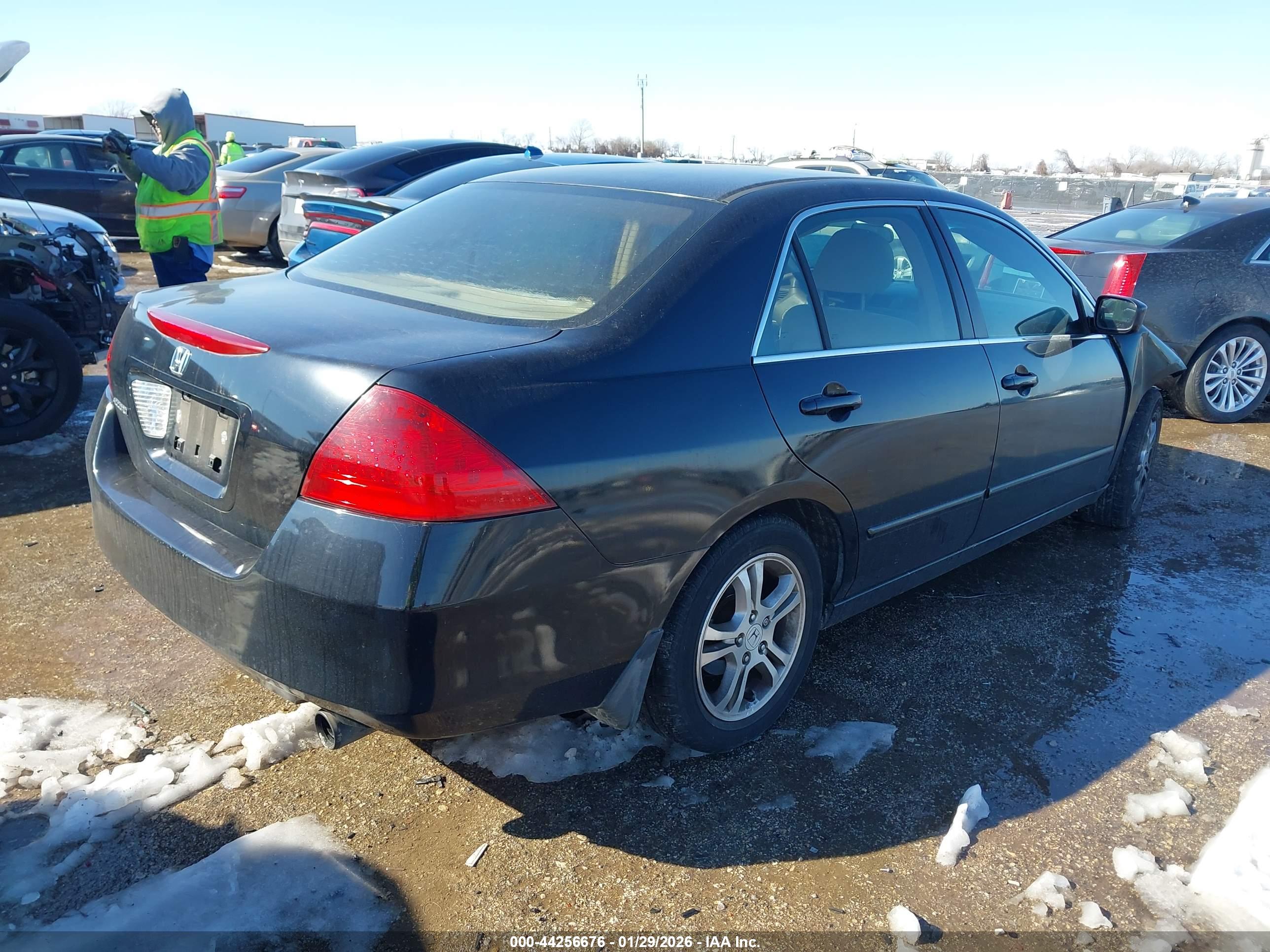 HONDA ACCORD image 4