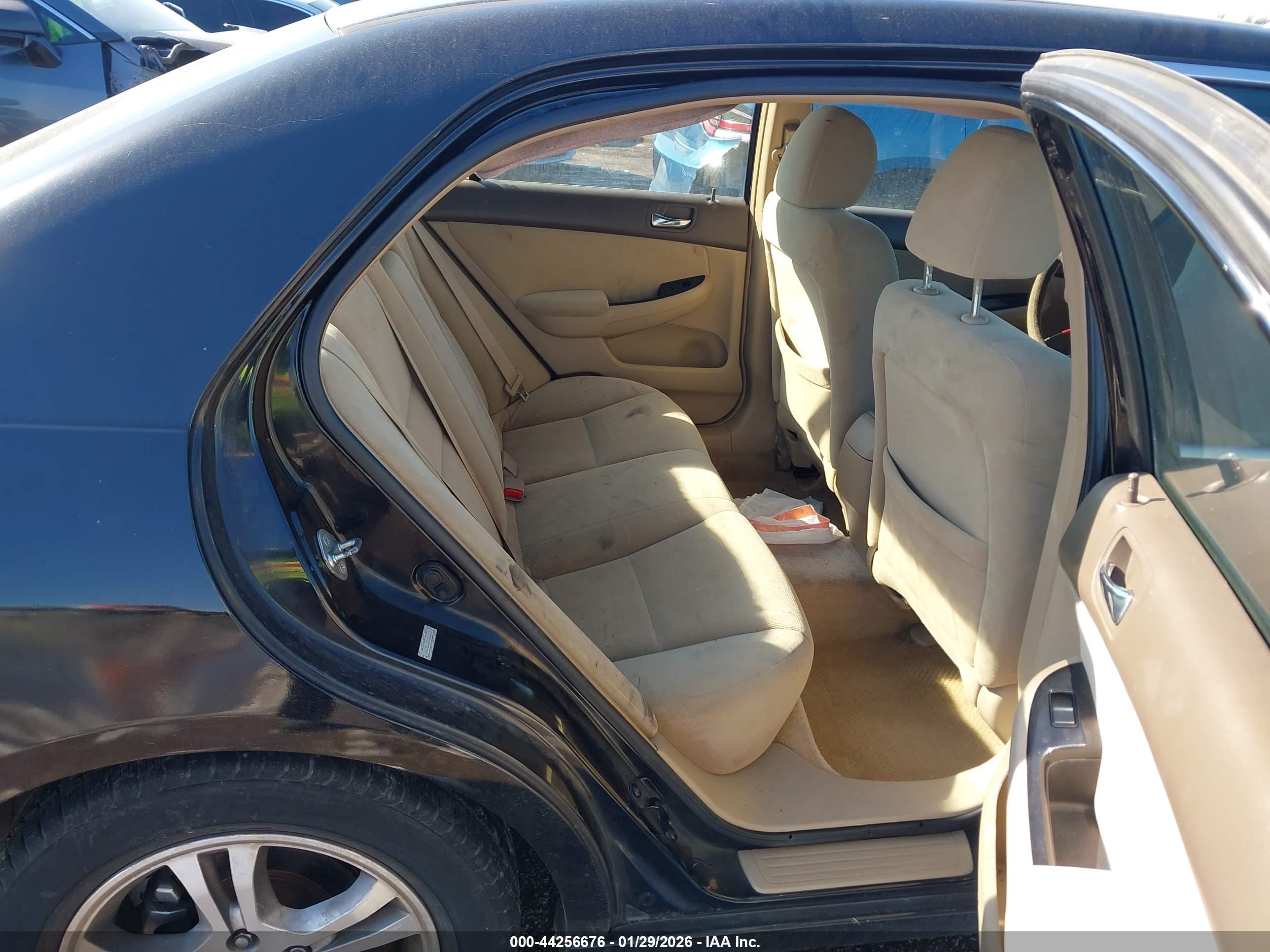HONDA ACCORD image 8