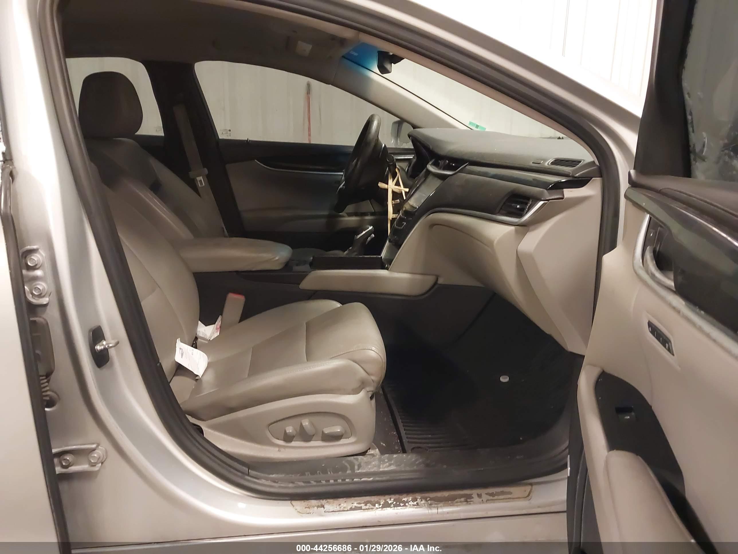 CADILLAC XTS image 5