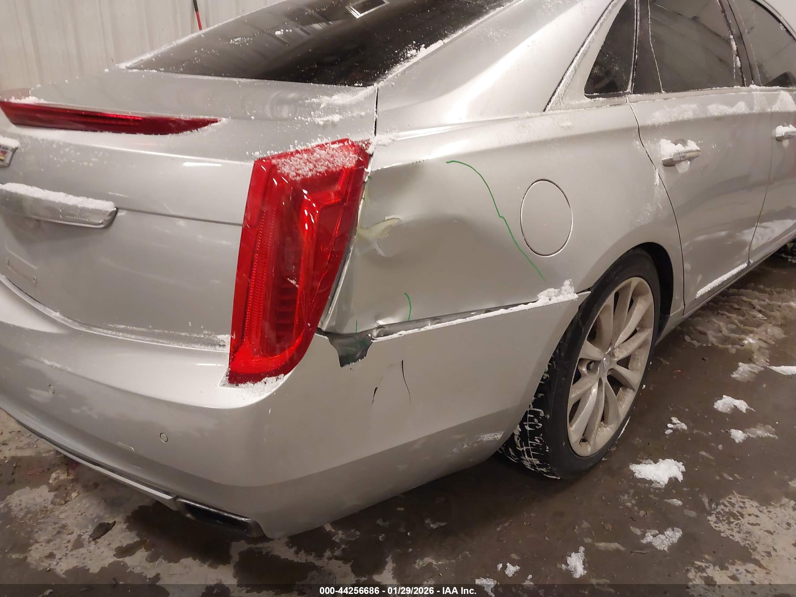 CADILLAC XTS image 6