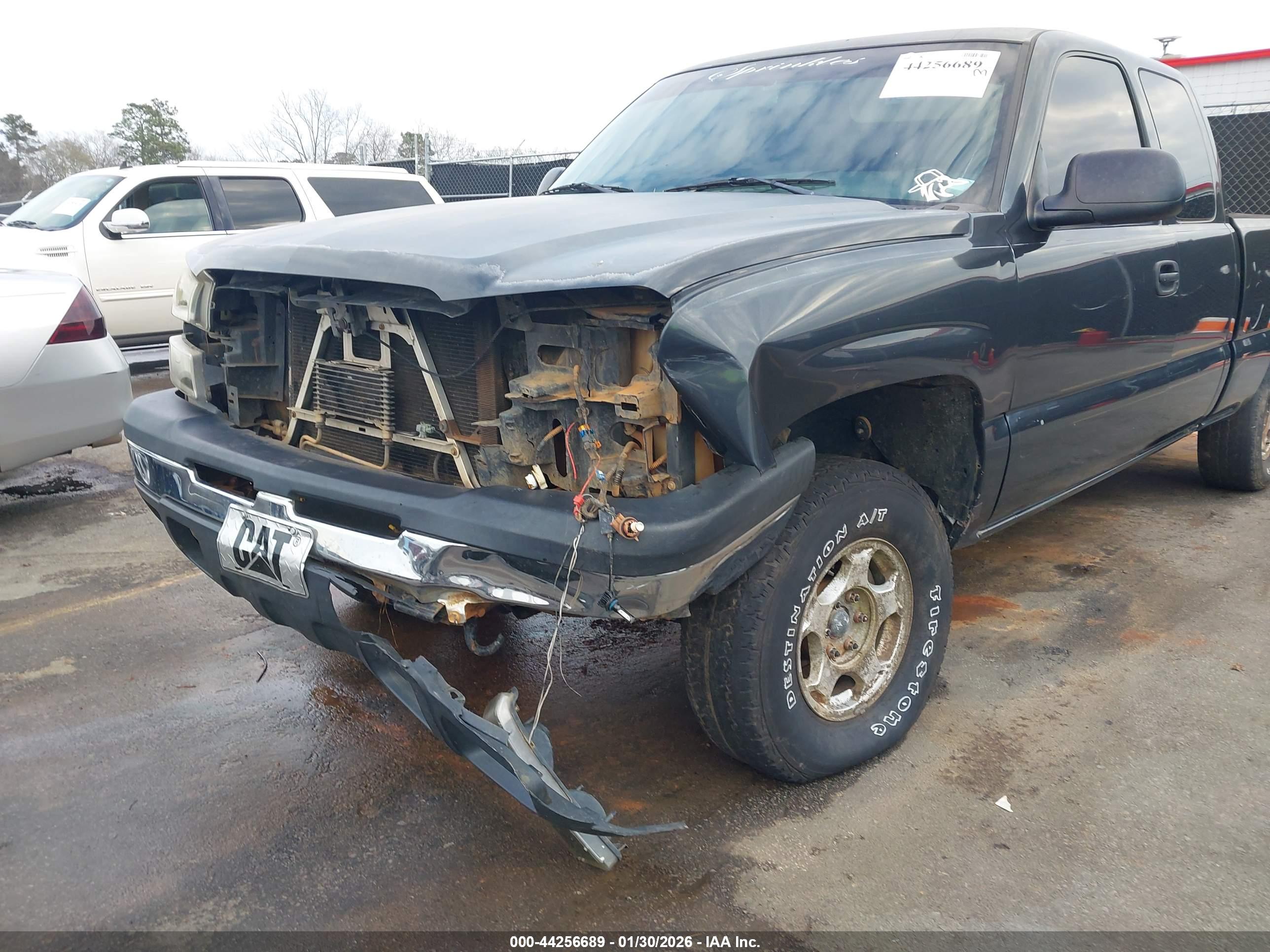CHEVROLET SILVERADO image 6