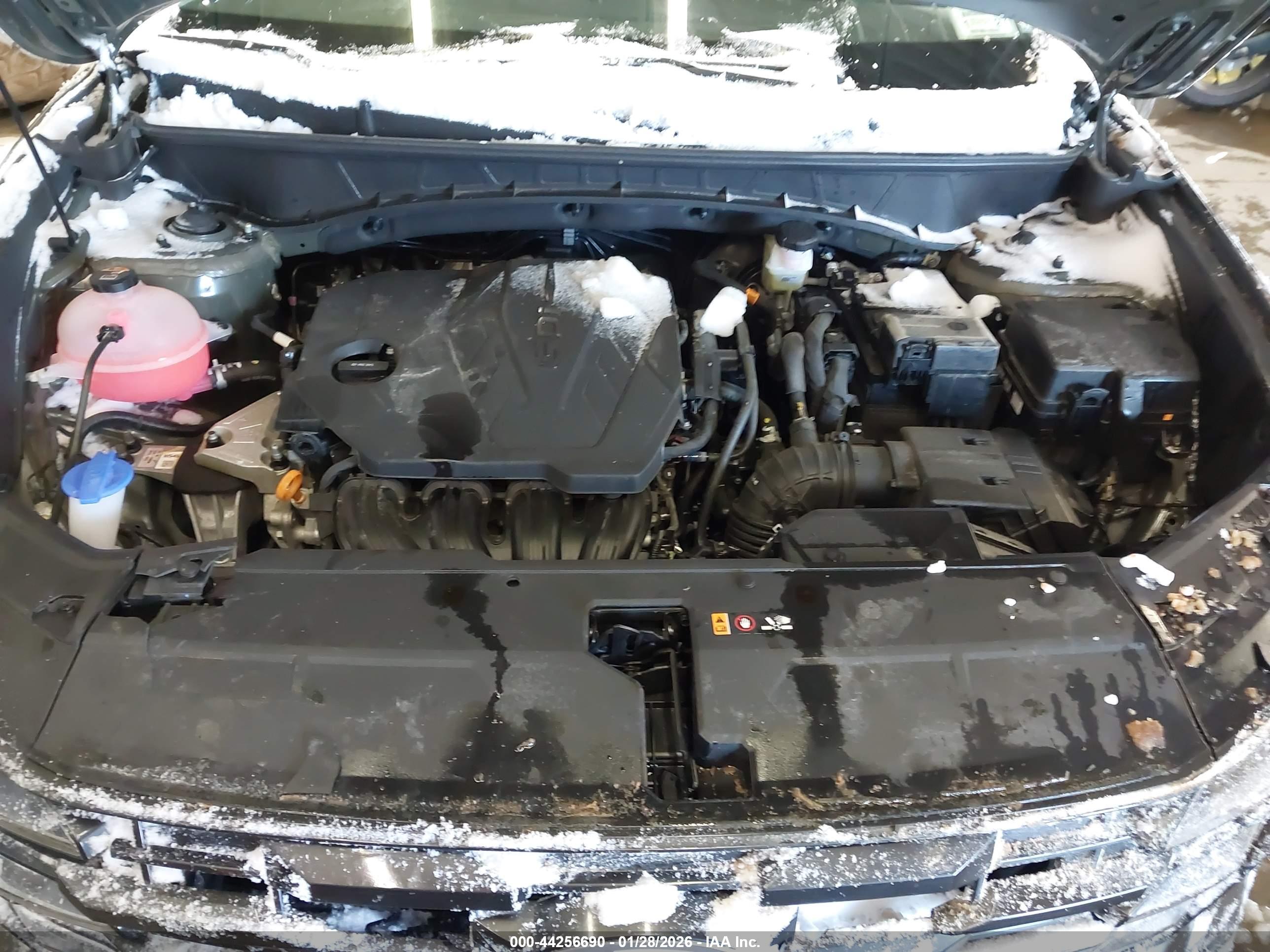 HYUNDAI TUCSON image 10