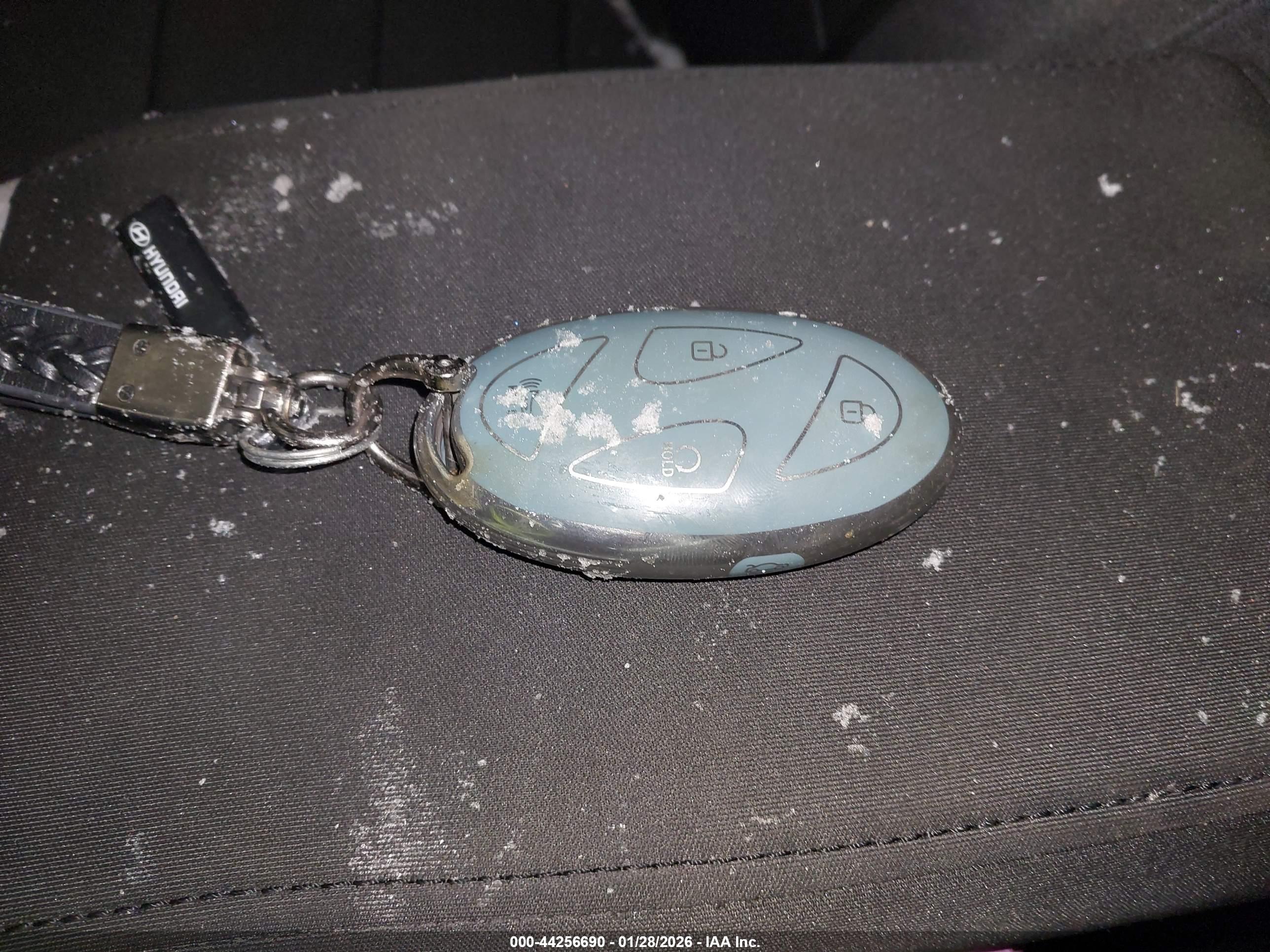 HYUNDAI TUCSON image 11