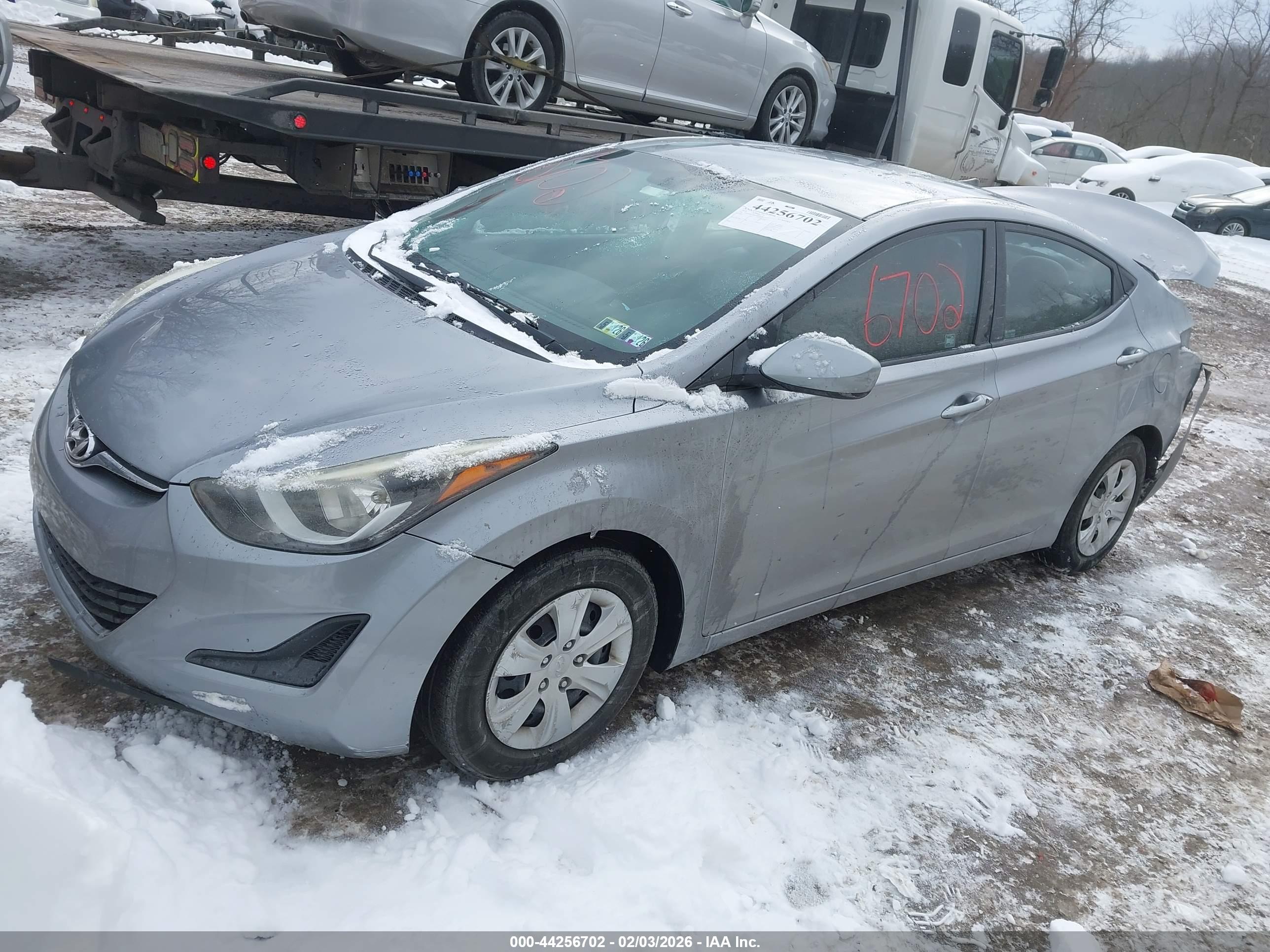 HYUNDAI ELANTRA image 2