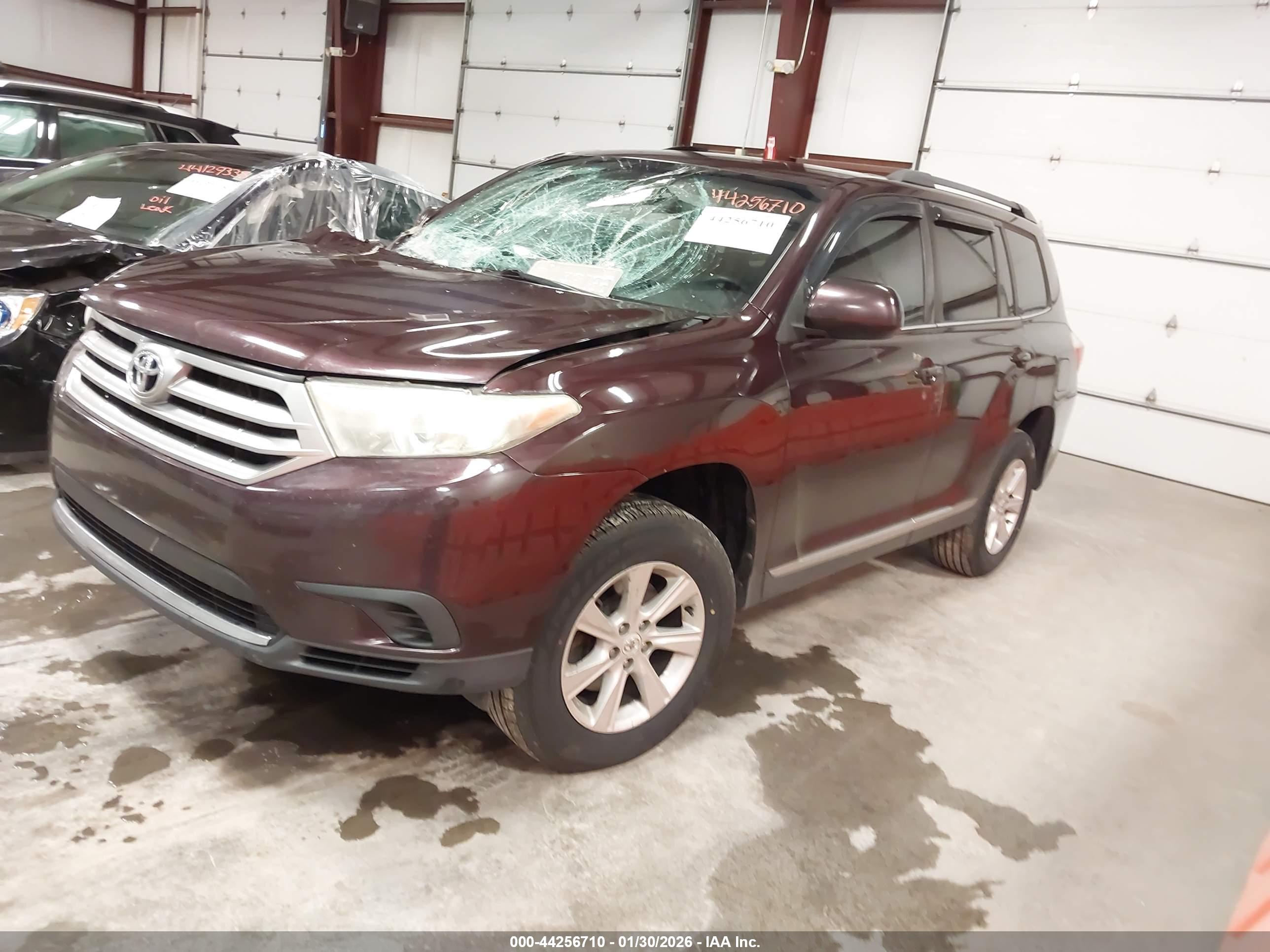 TOYOTA HIGHLANDER image 2