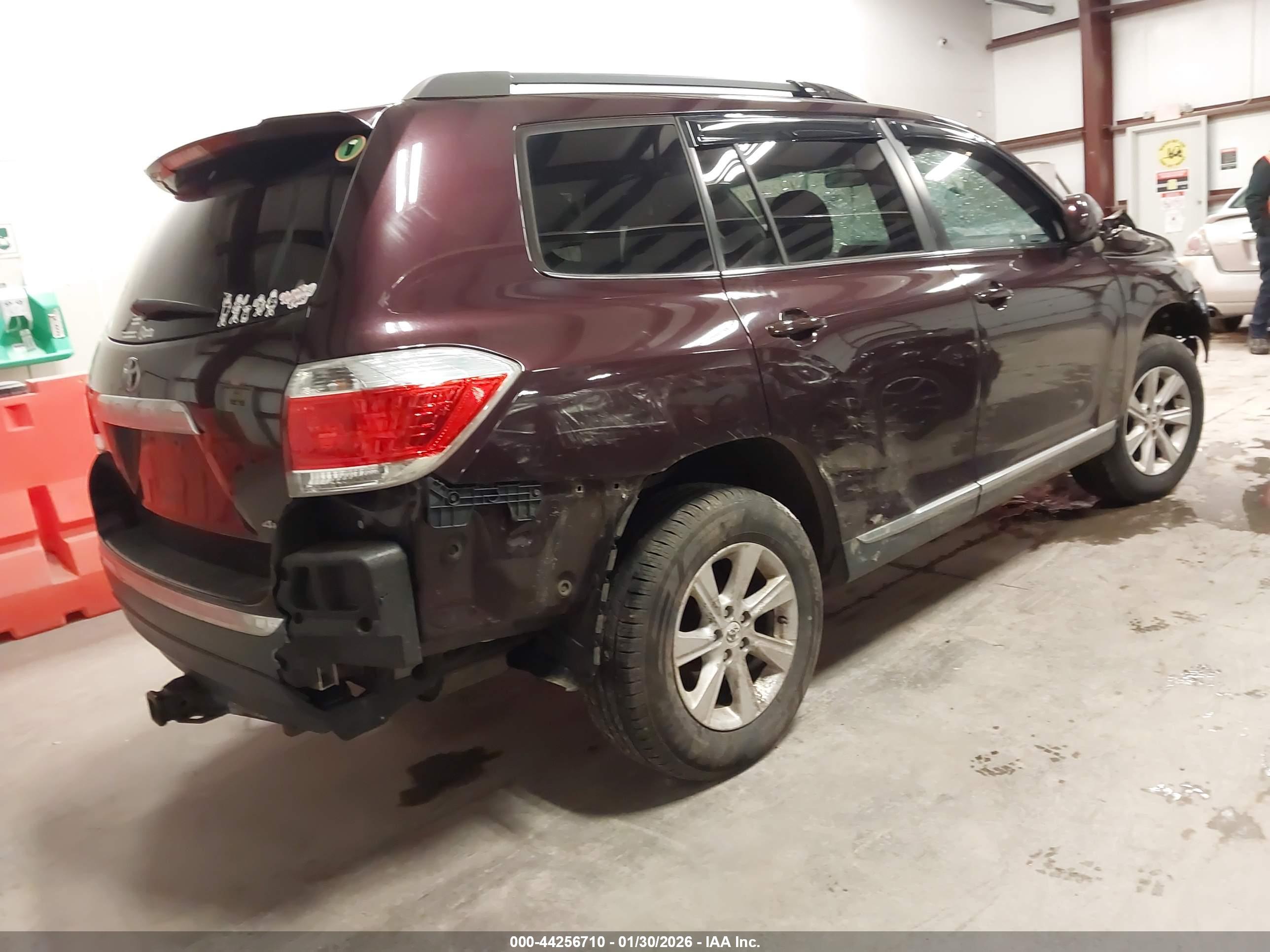TOYOTA HIGHLANDER image 4