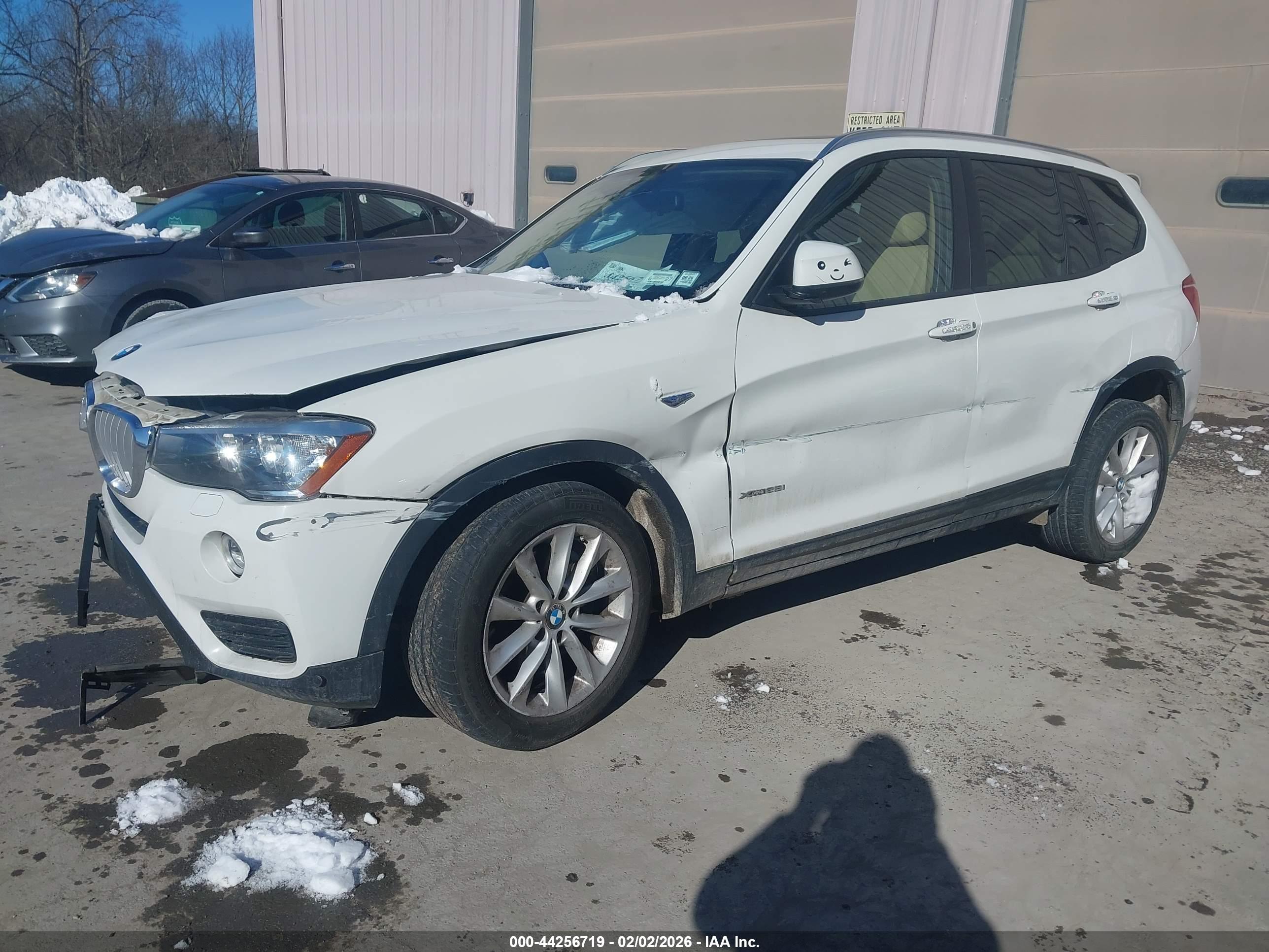 BMW X3 image 2
