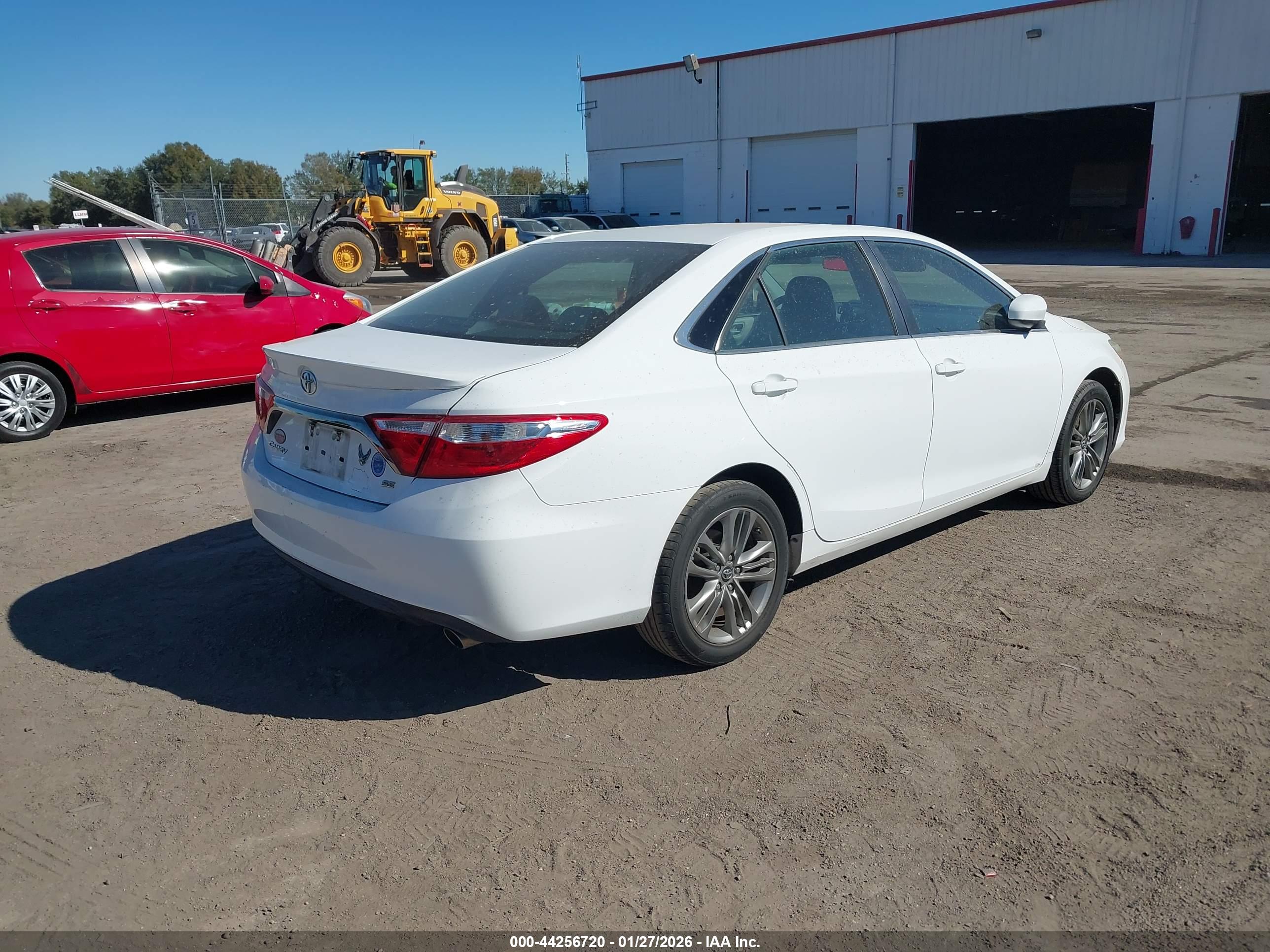 TOYOTA CAMRY image 4