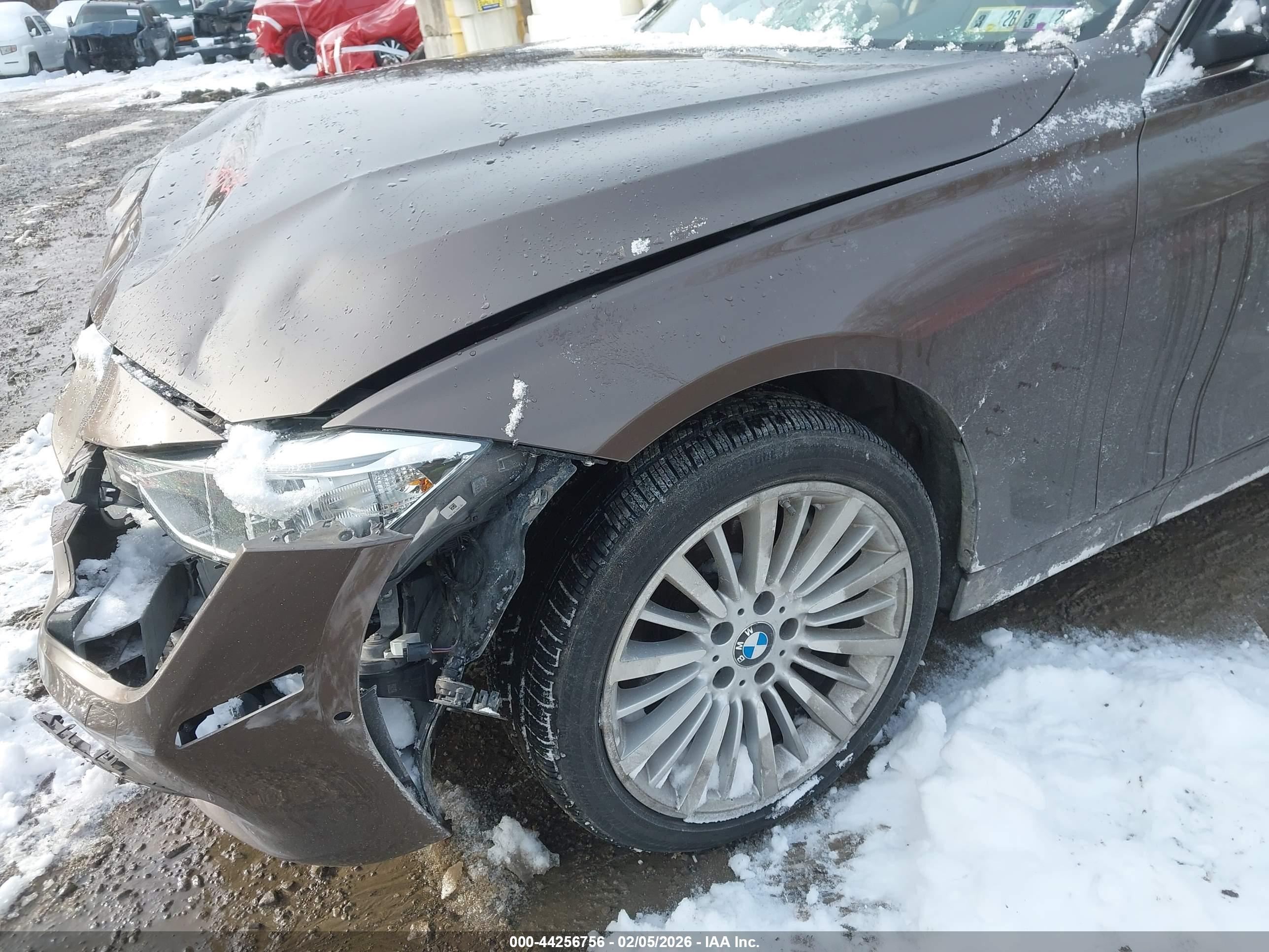 BMW 335I image 6