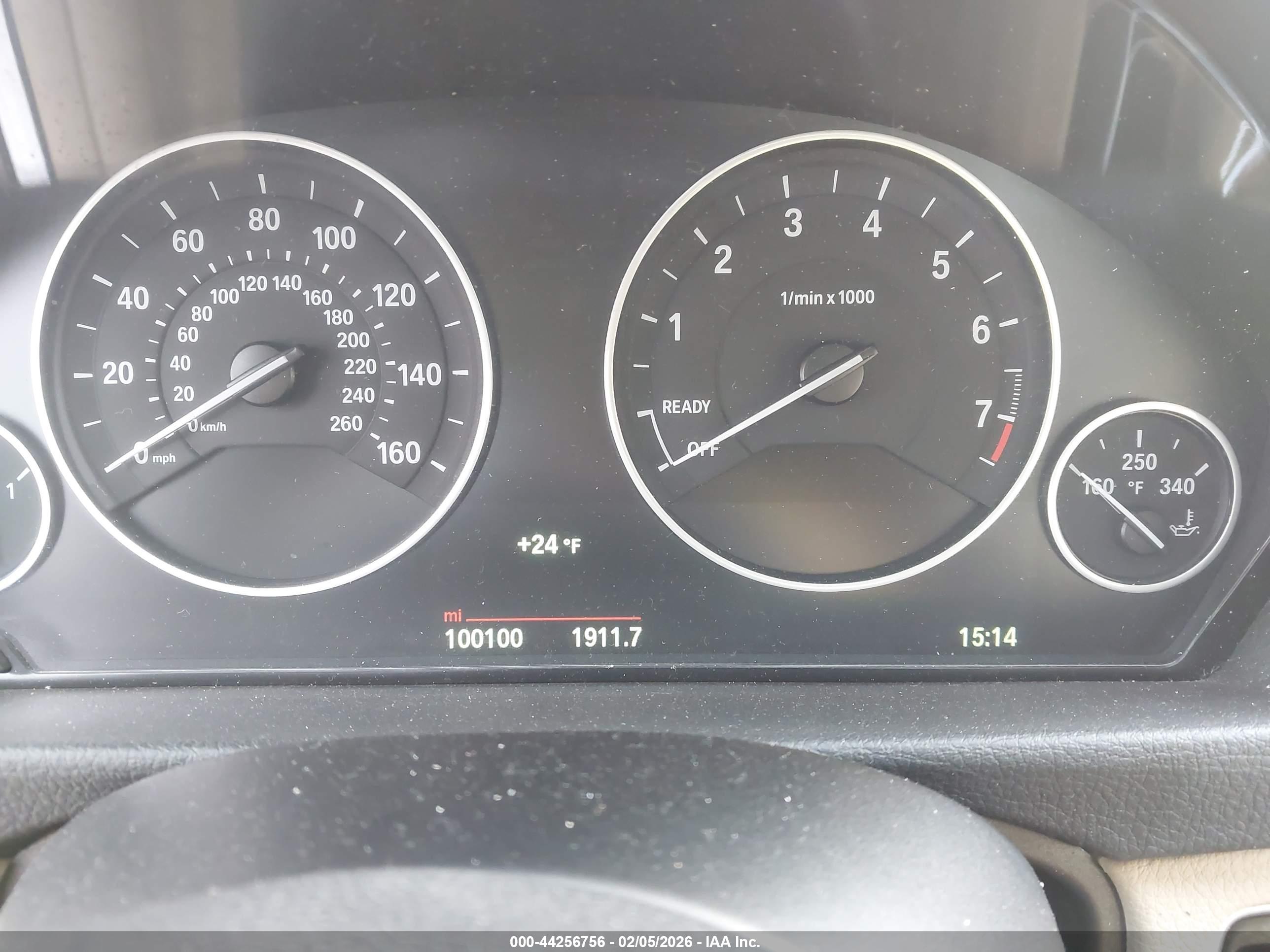 BMW 335I image 7
