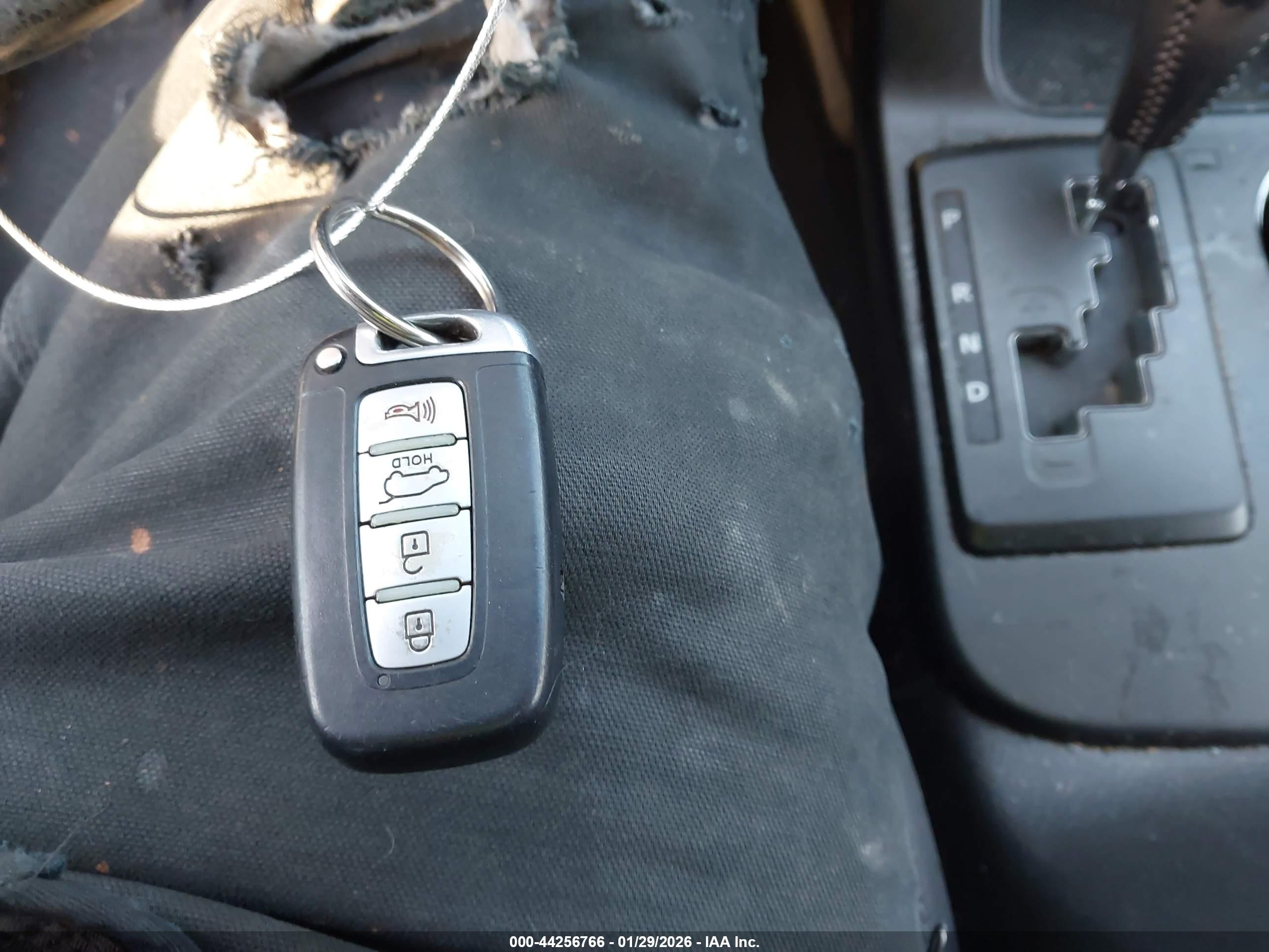 KIA SORENTO image 11