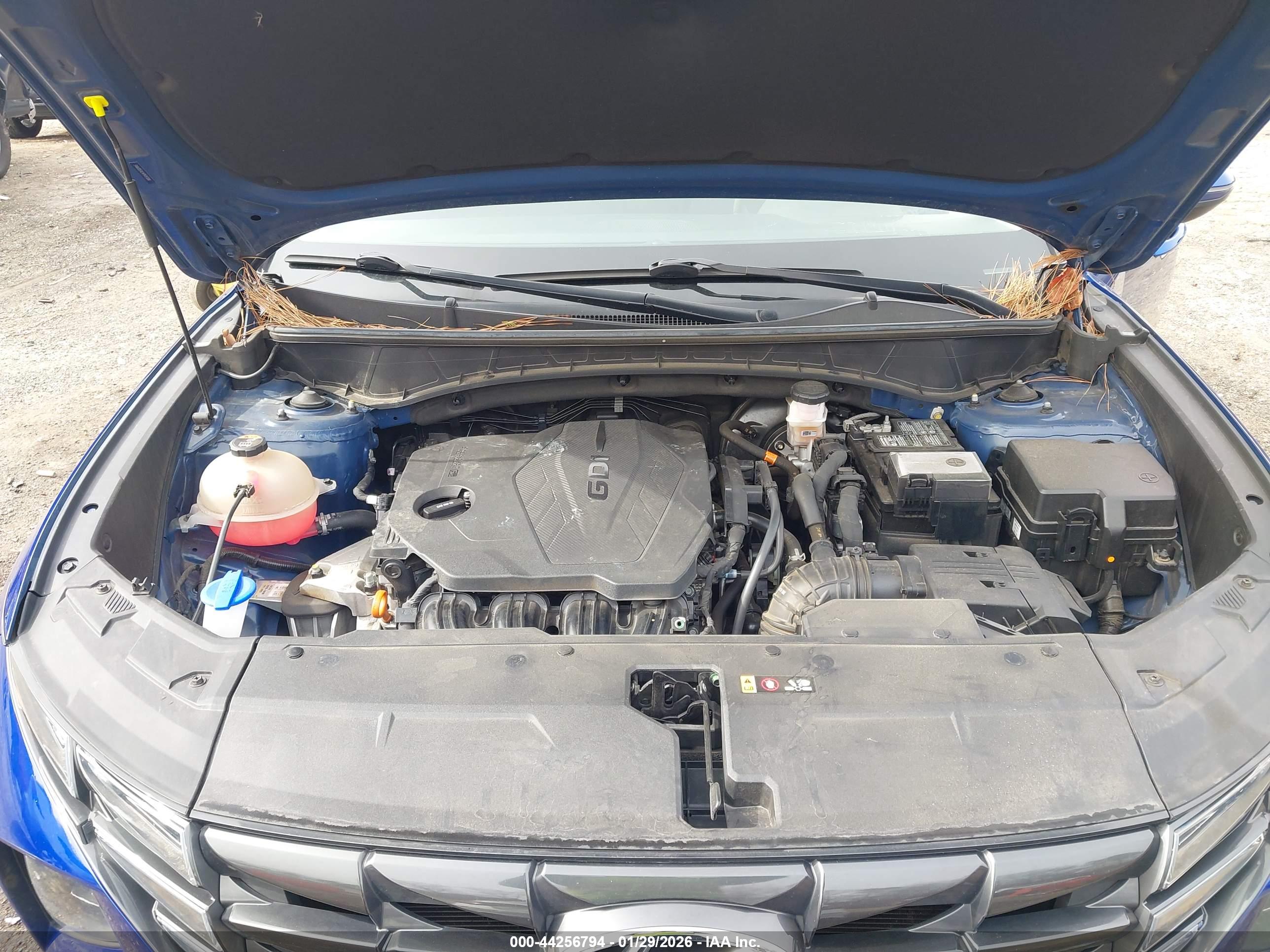 HYUNDAI TUCSON image 10