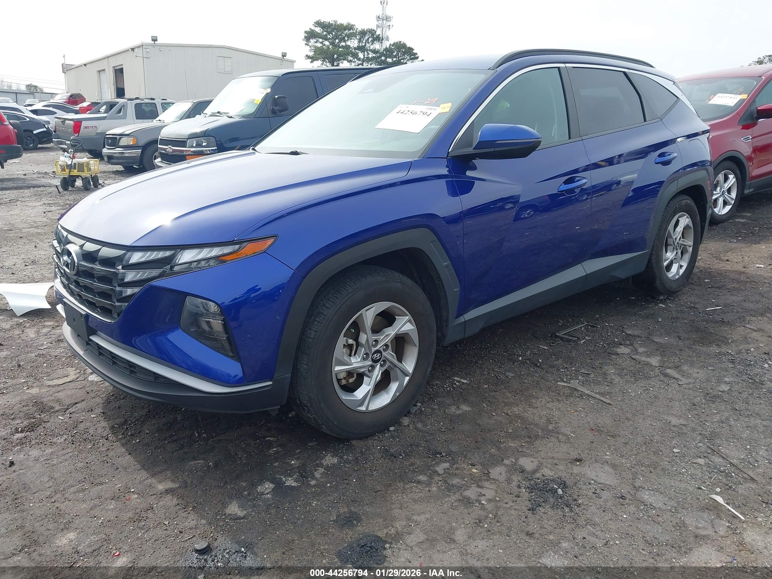 HYUNDAI TUCSON image 2