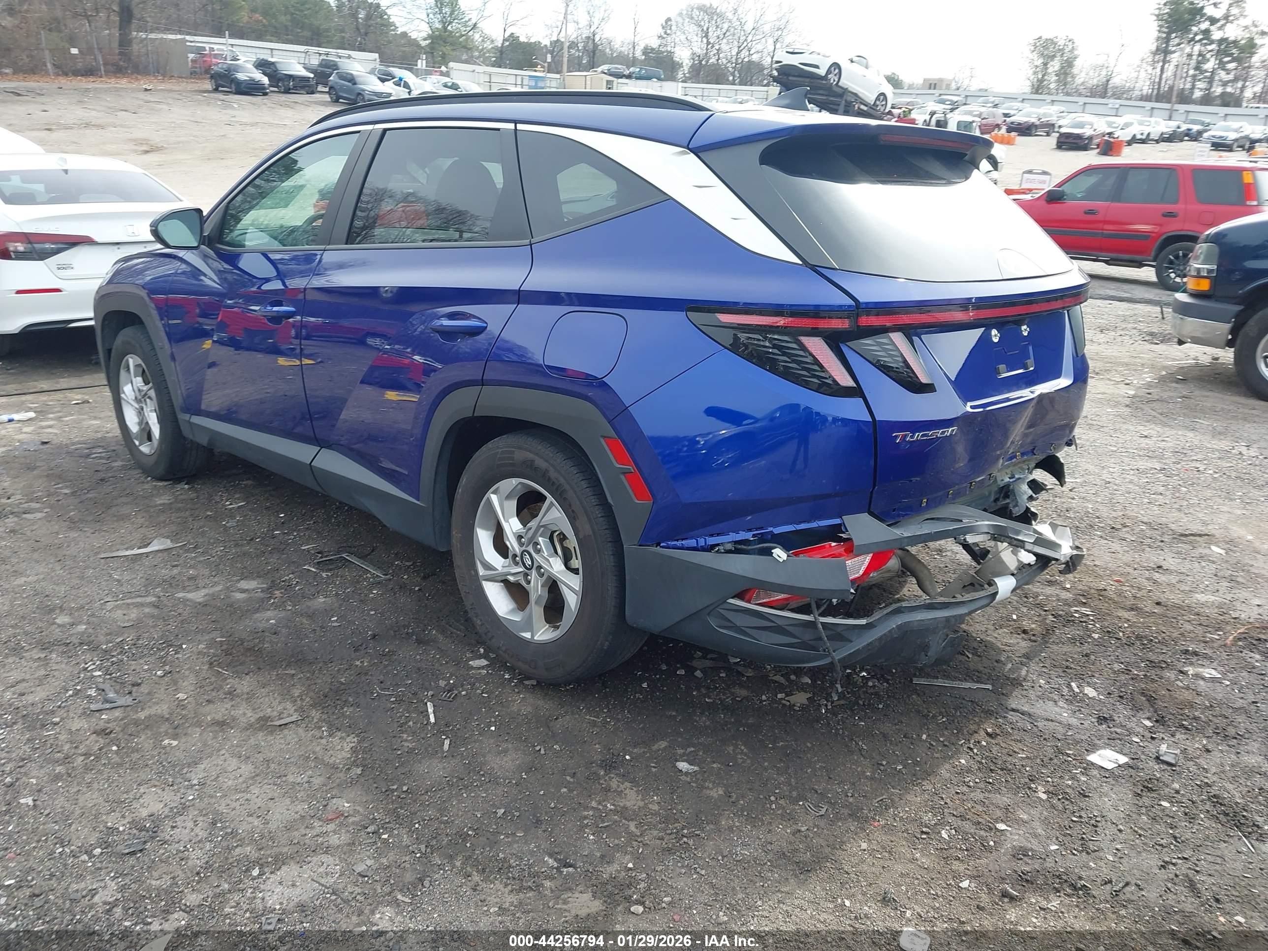 HYUNDAI TUCSON image 3