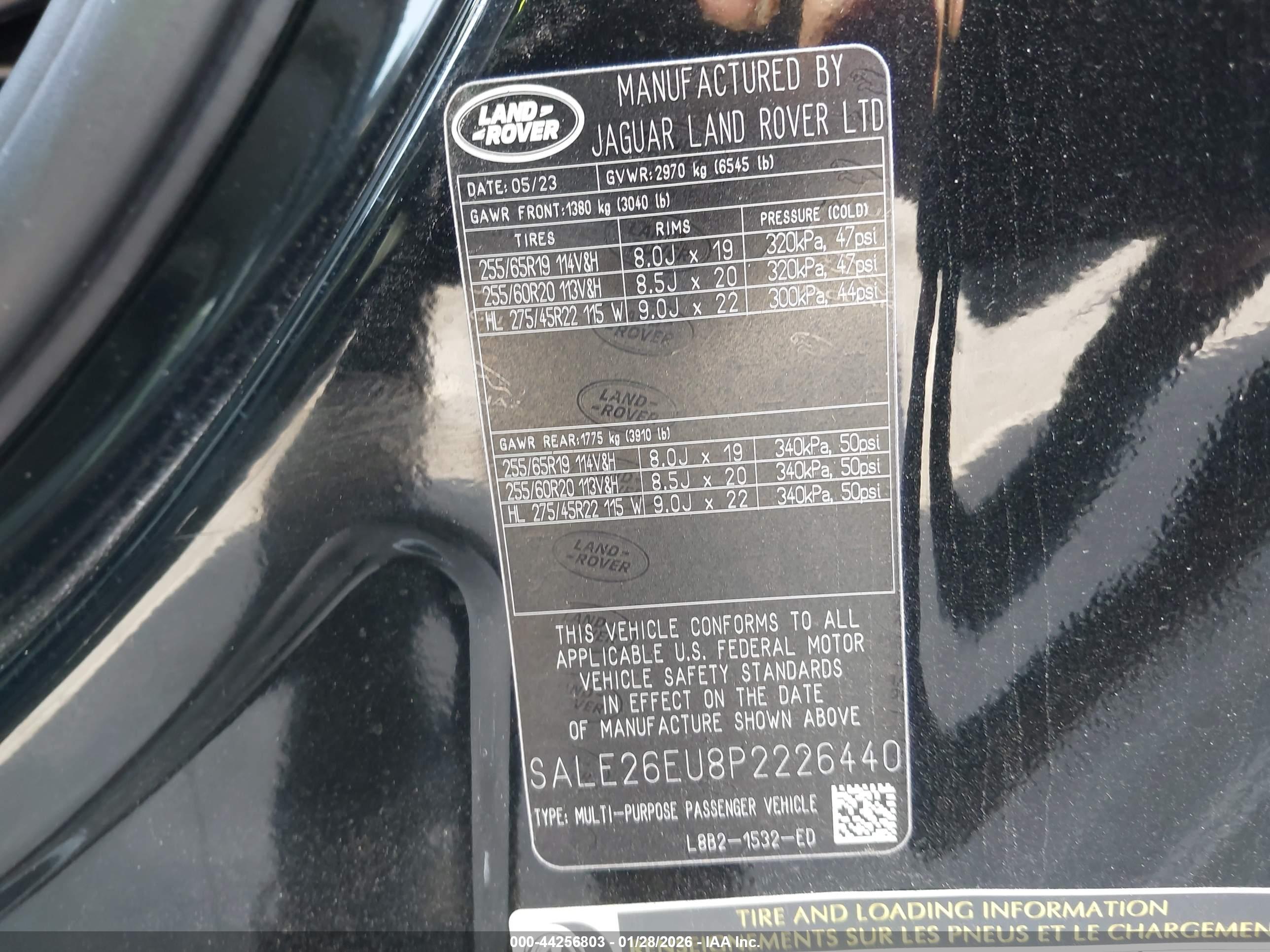 LAND ROVER image 9