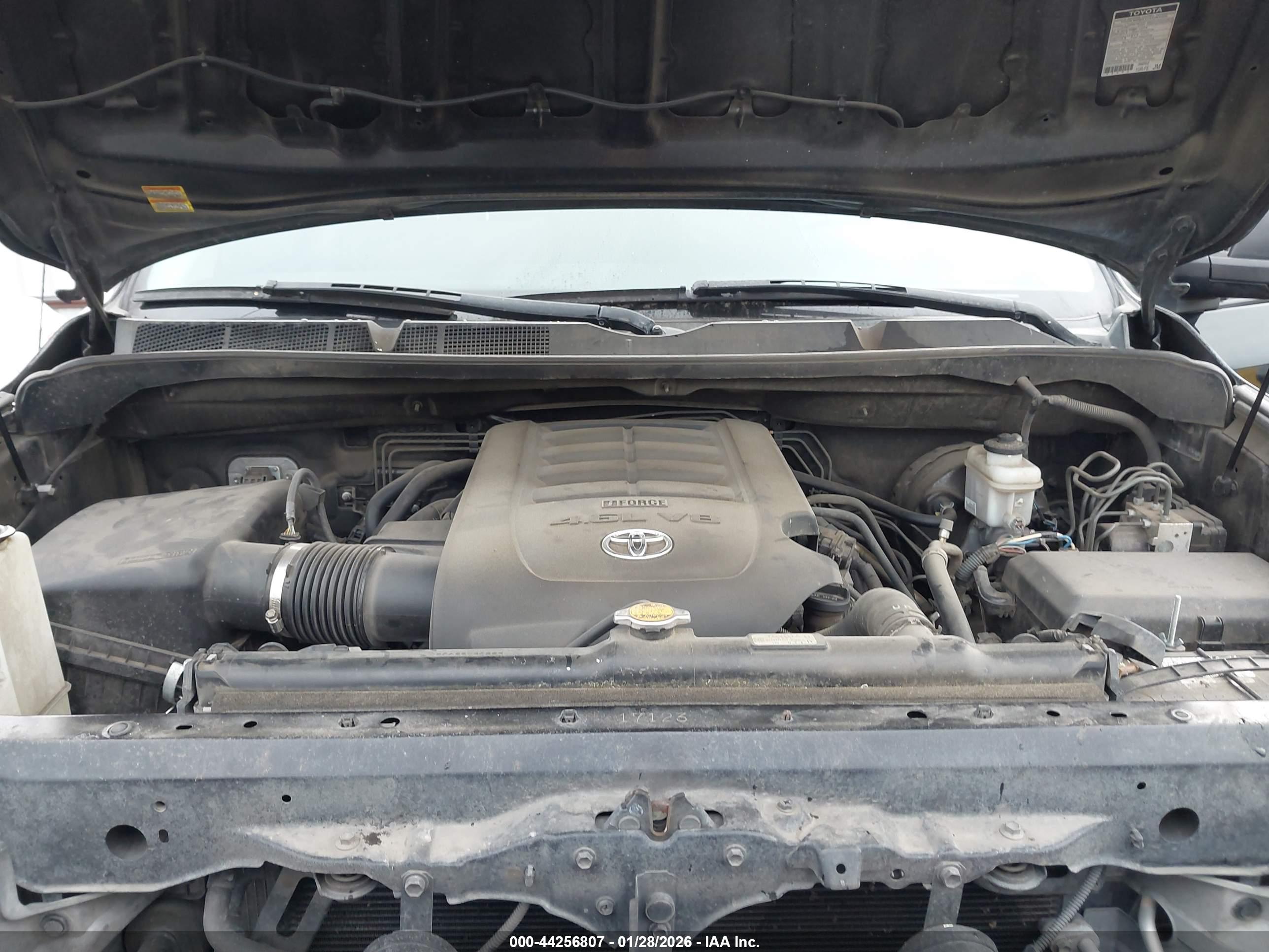 TOYOTA TUNDRA image 10