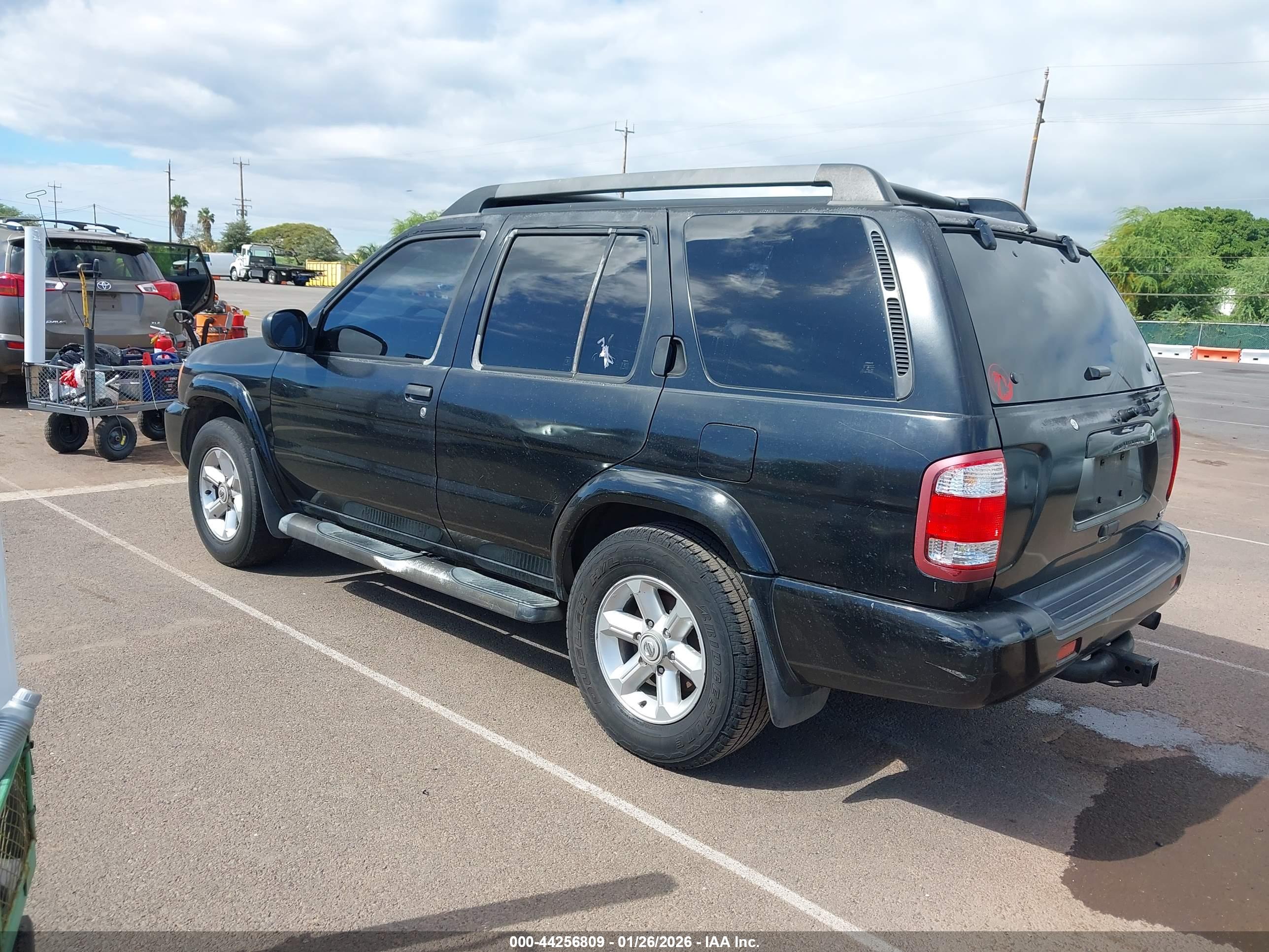 NISSAN PATHFINDER image 3