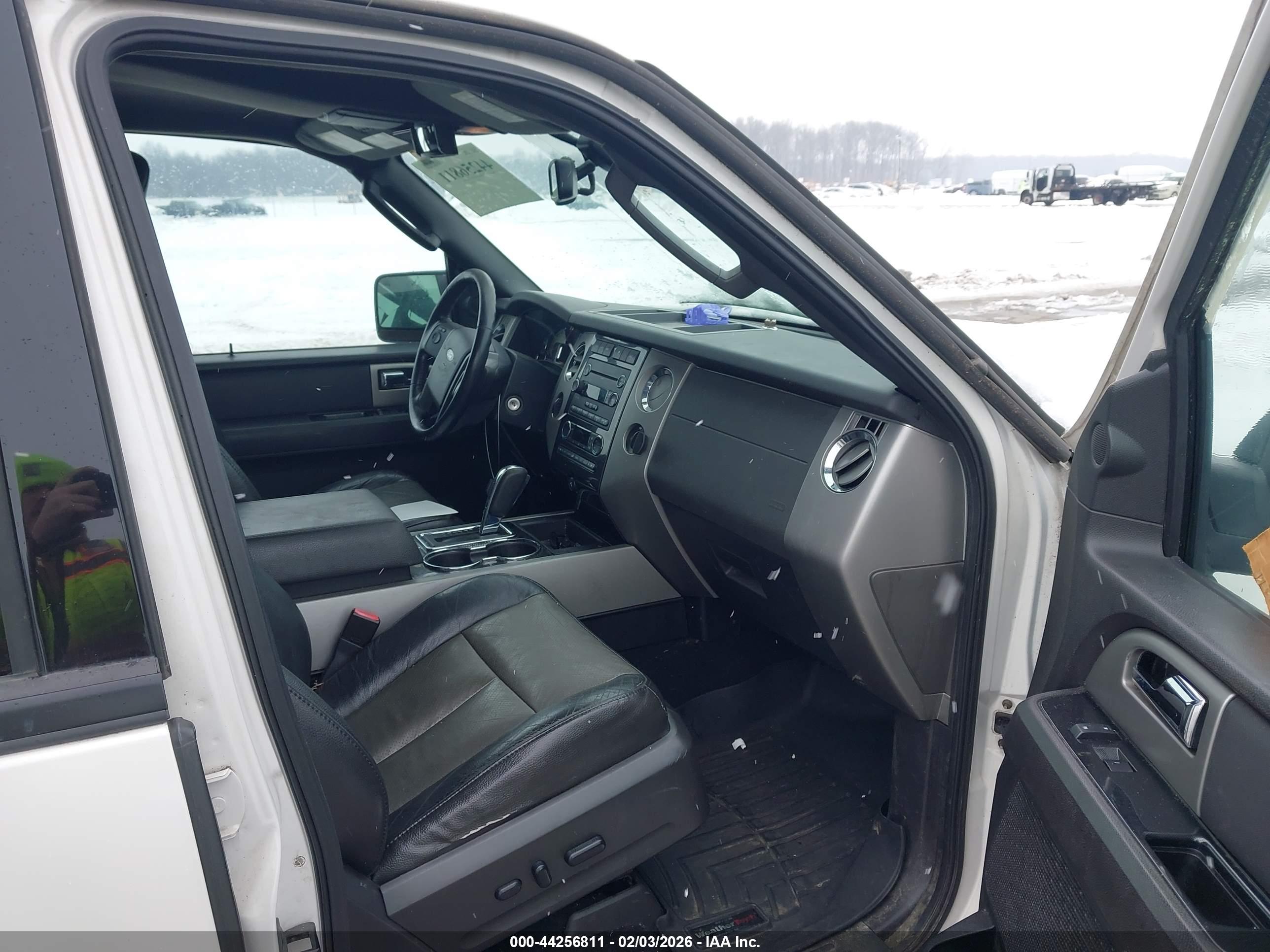 FORD EXPEDITION image 5