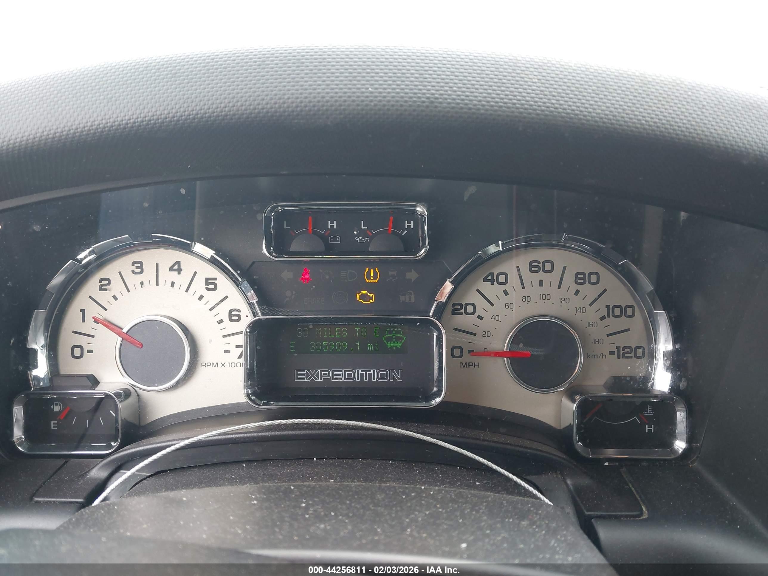 FORD EXPEDITION image 7