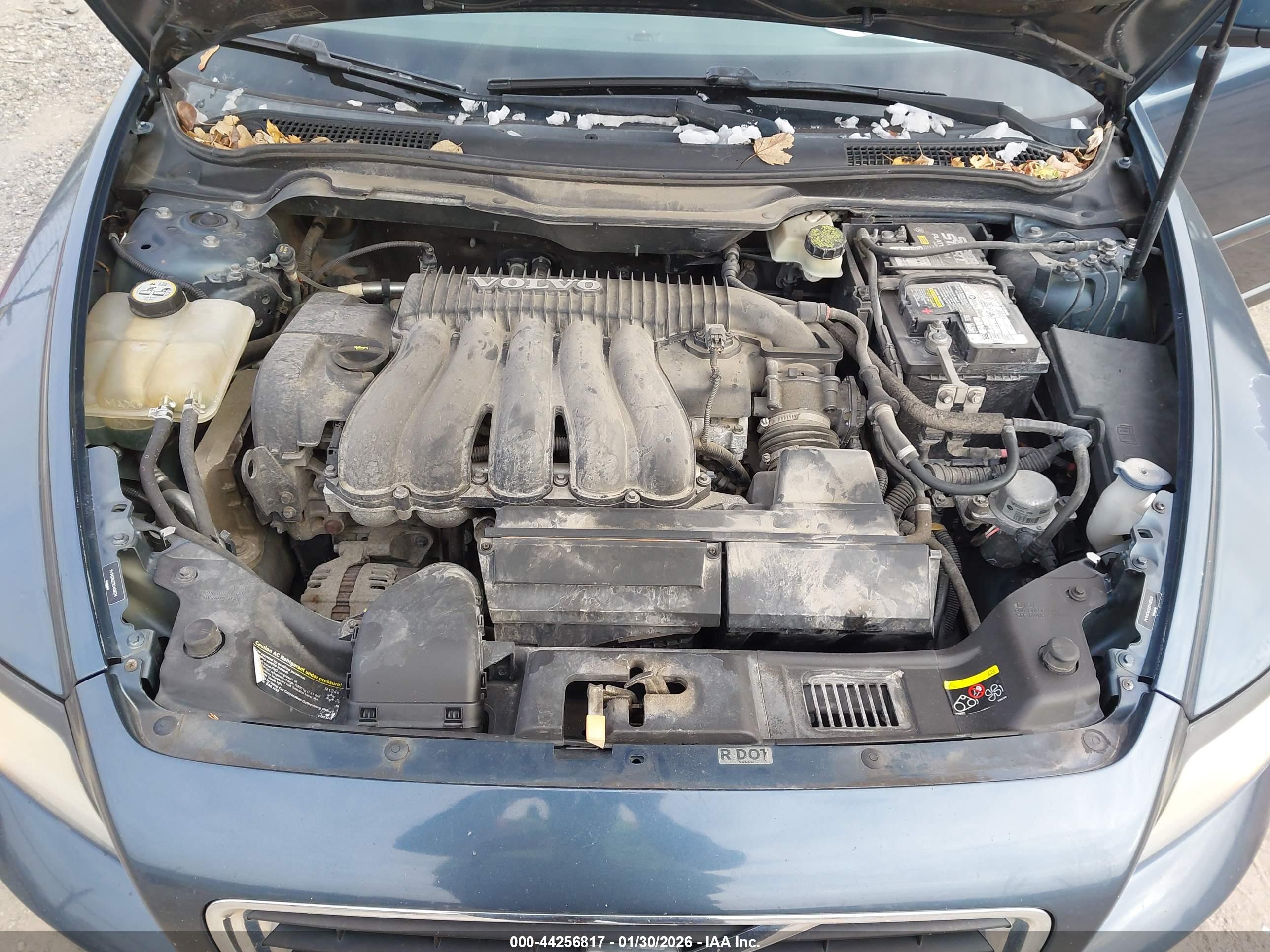 VOLVO S40 image 10
