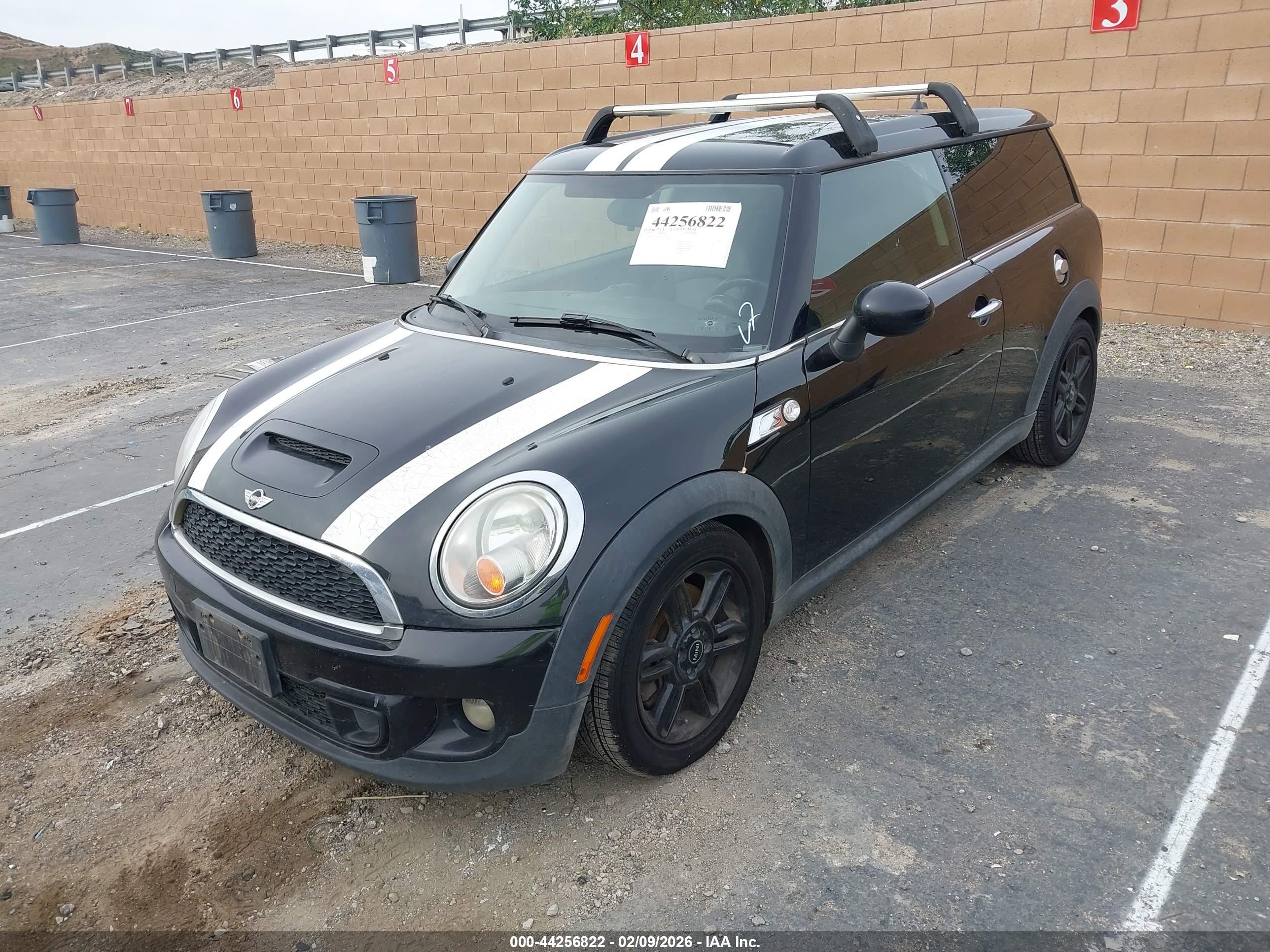 MINI CLUBMAN image 2