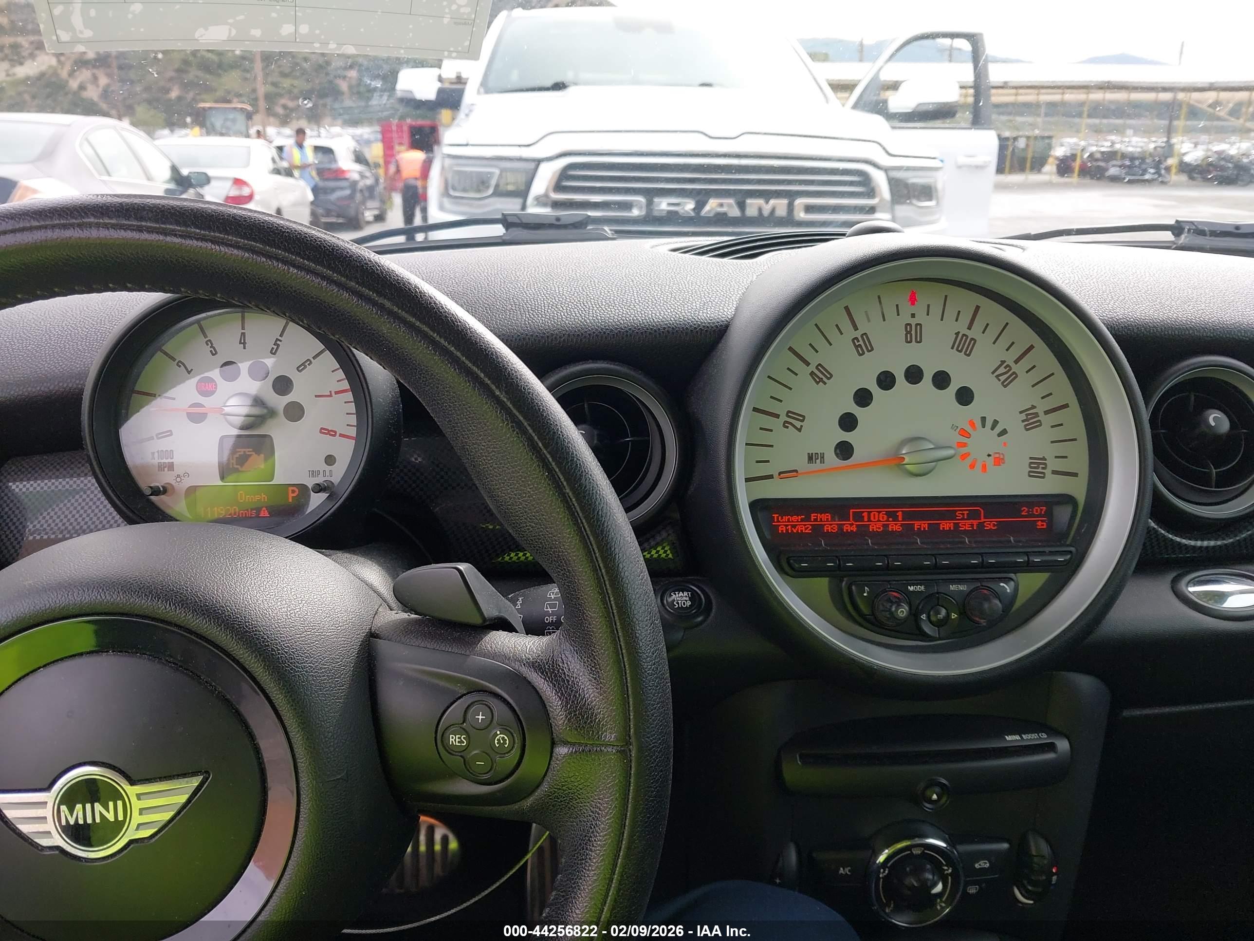 MINI CLUBMAN image 7