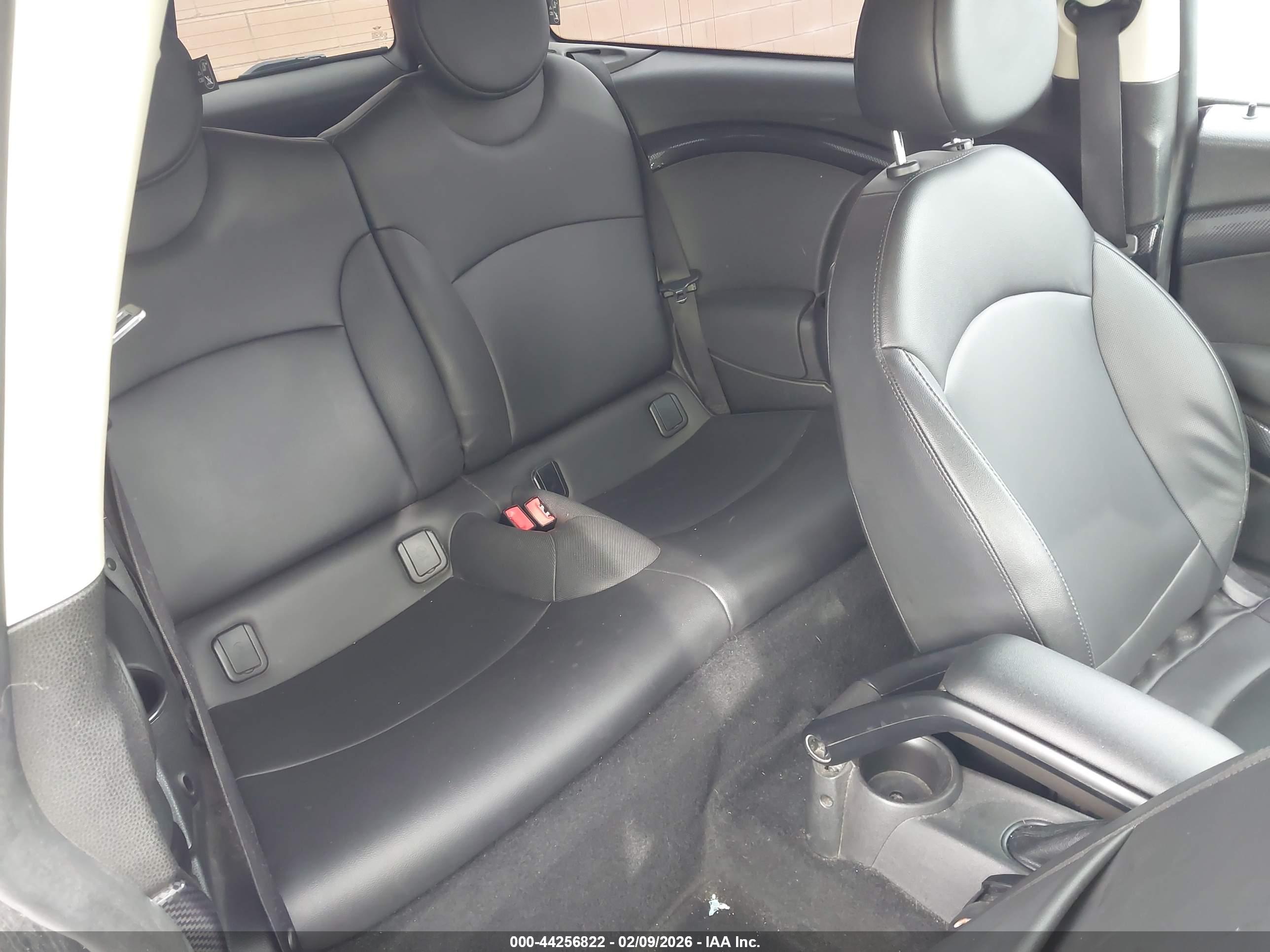 MINI CLUBMAN image 8