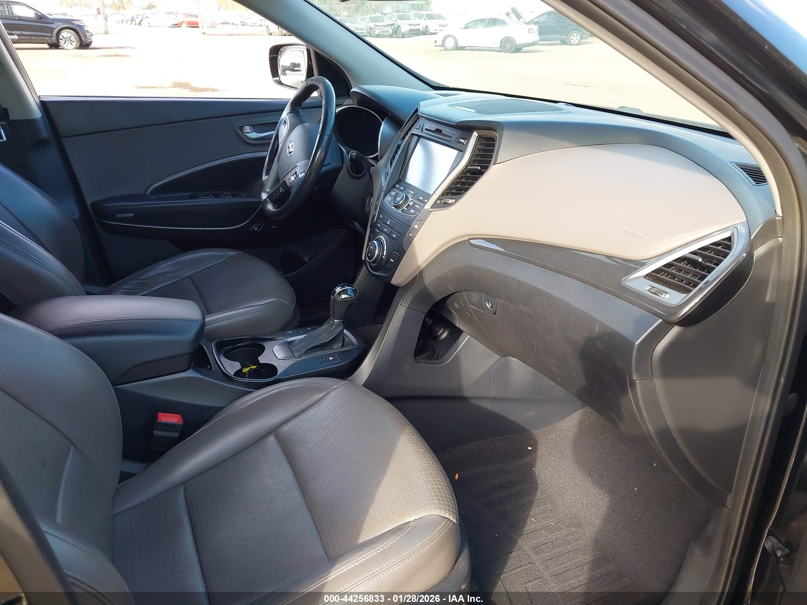 HYUNDAI SANTA image 5
