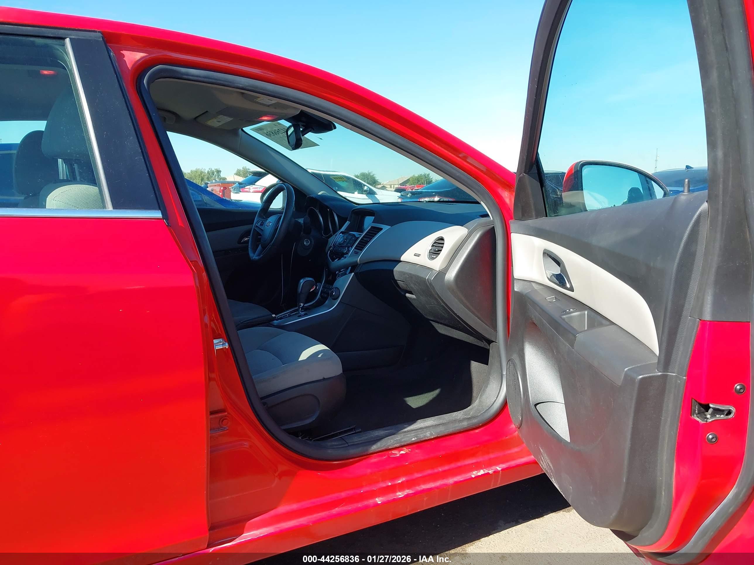 CHEVROLET CRUZE image 5