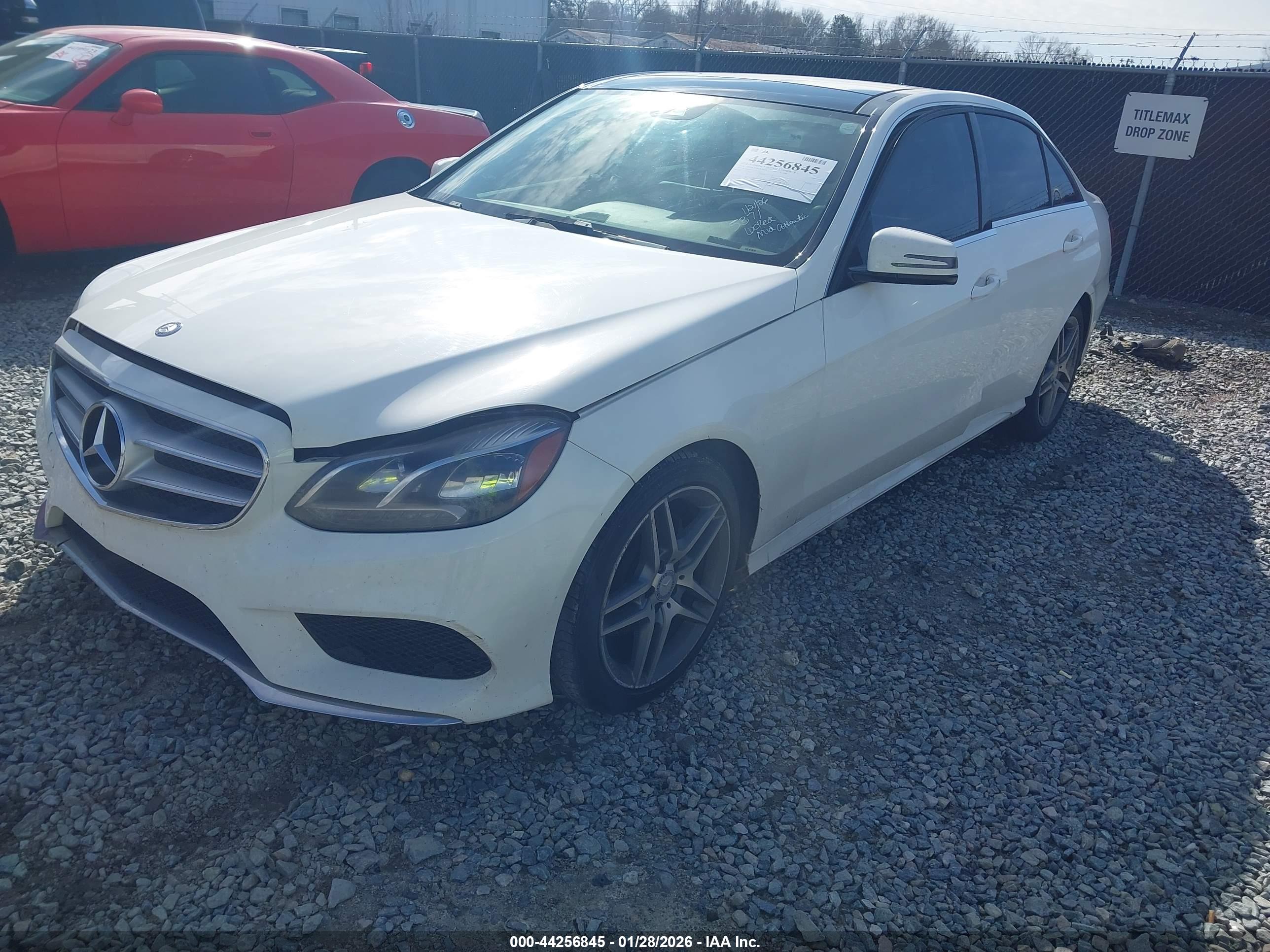 MERCEDES-BENZ E image 2
