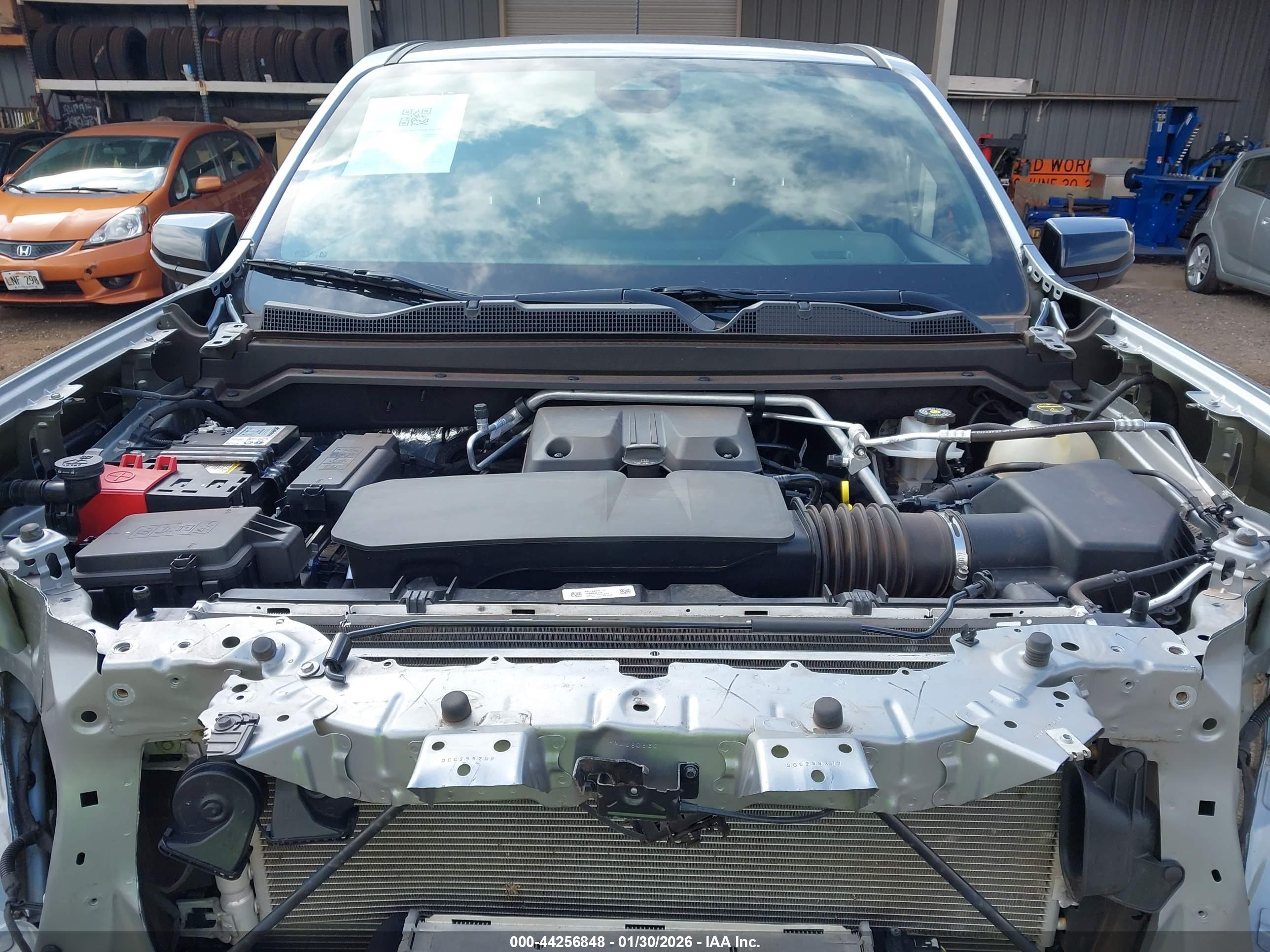 GMC CANYON image 10