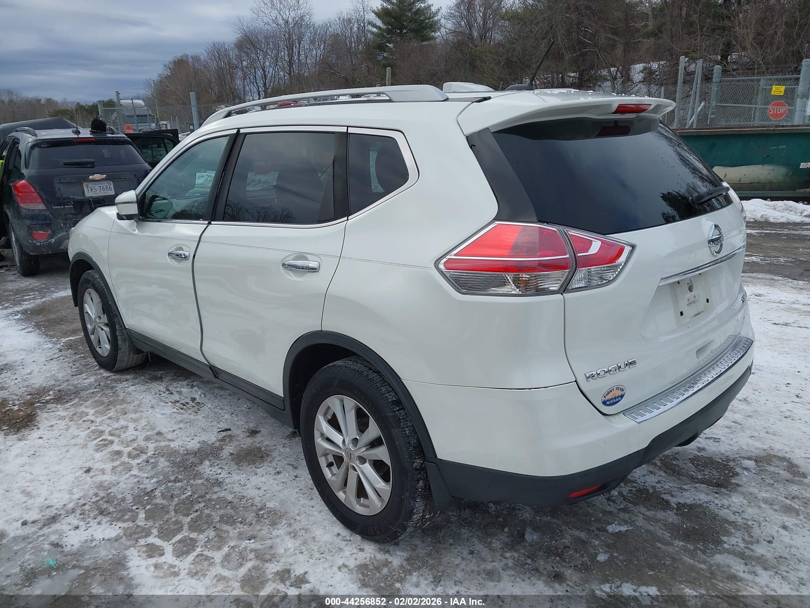 NISSAN ROGUE image 3