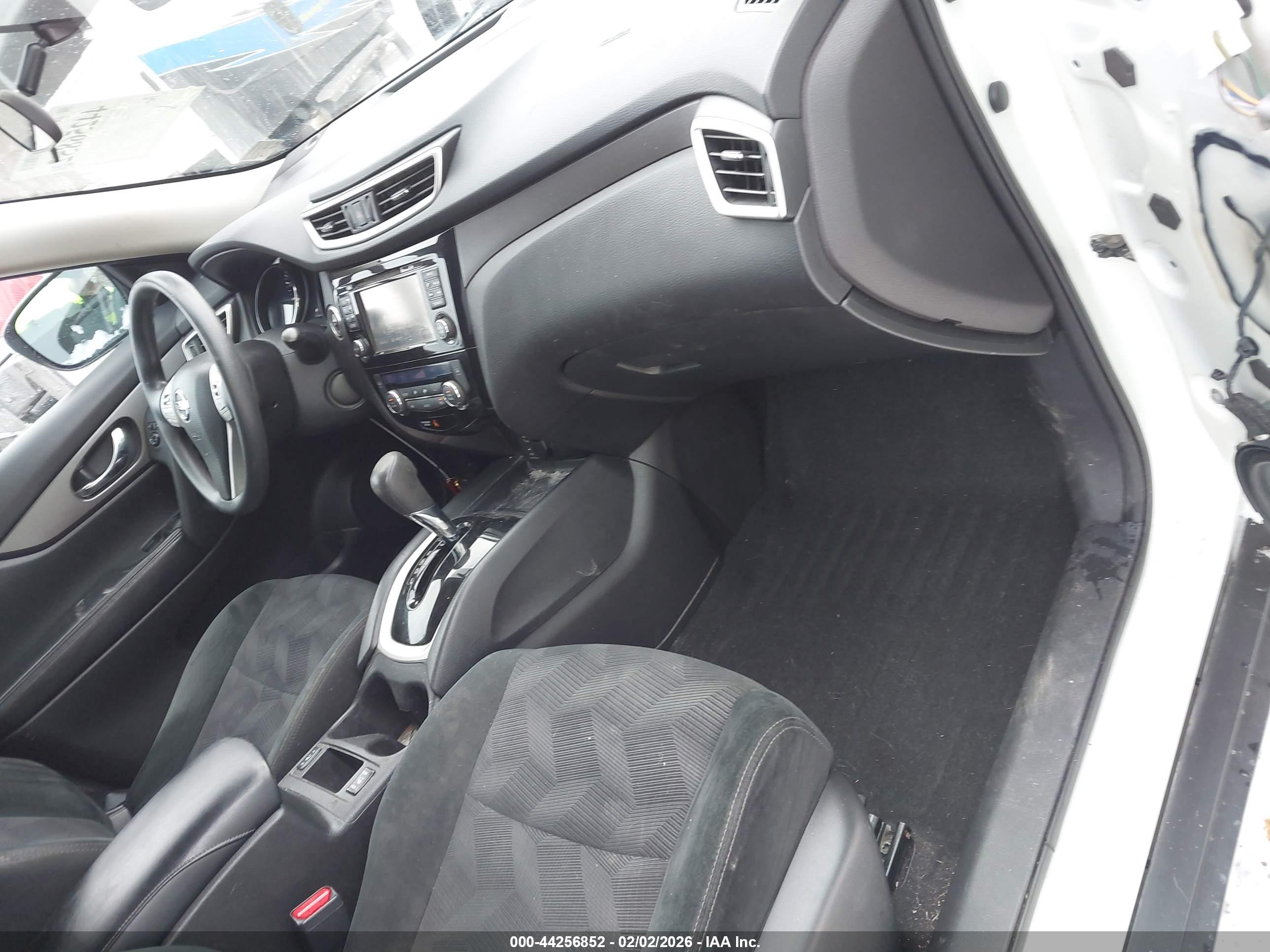 NISSAN ROGUE image 5