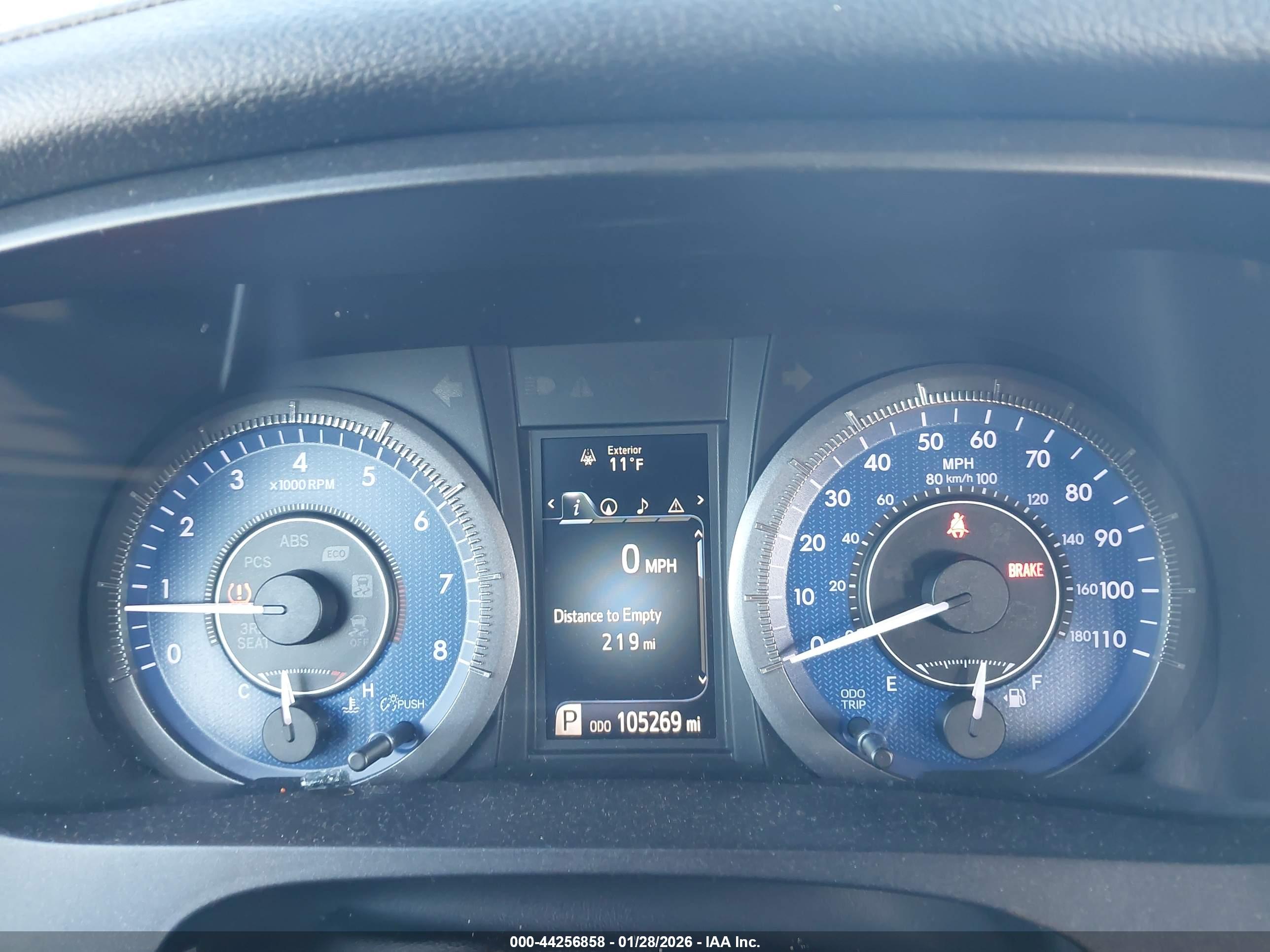 TOYOTA SIENNA image 7