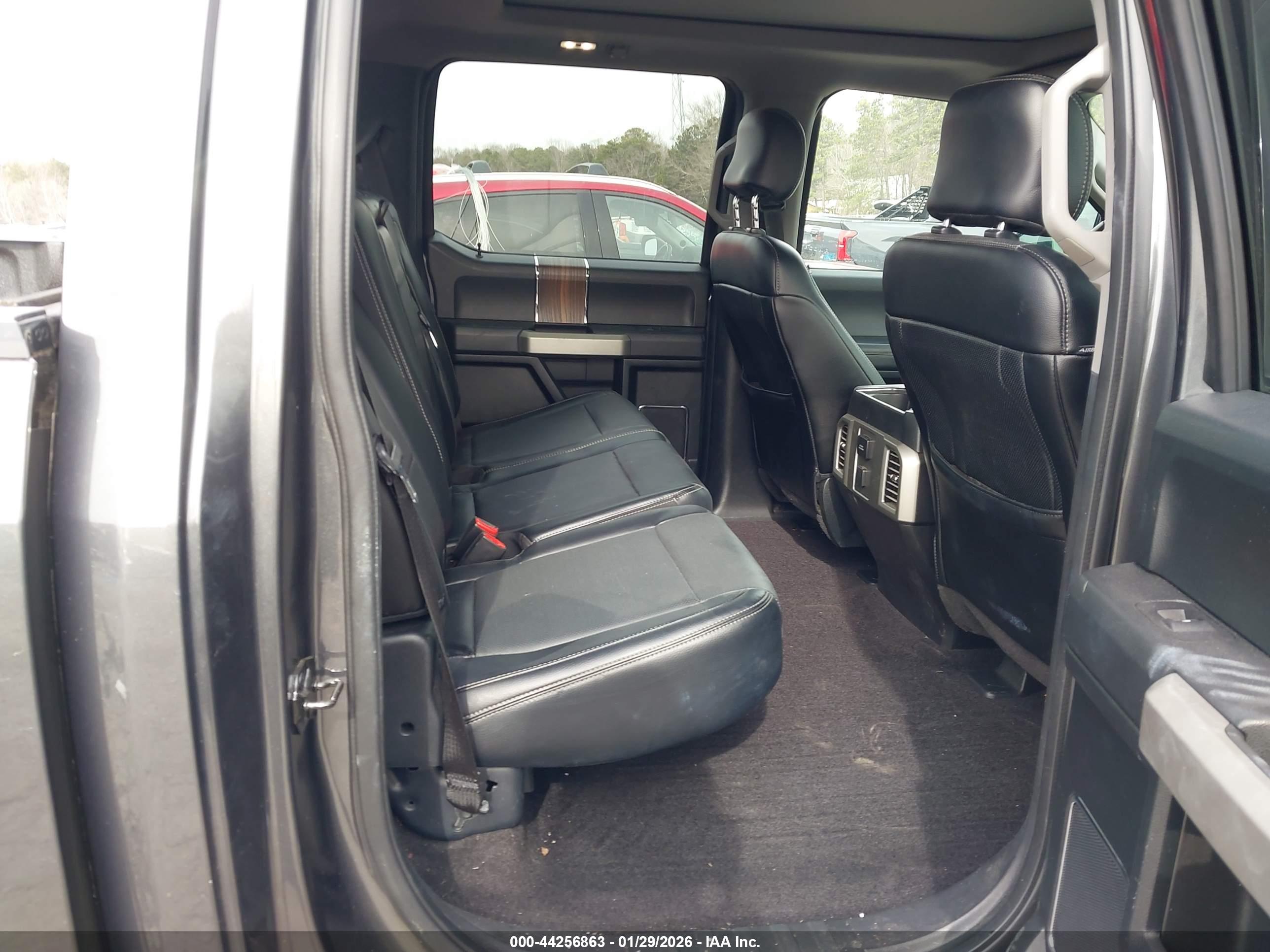 FORD F-150 image 8