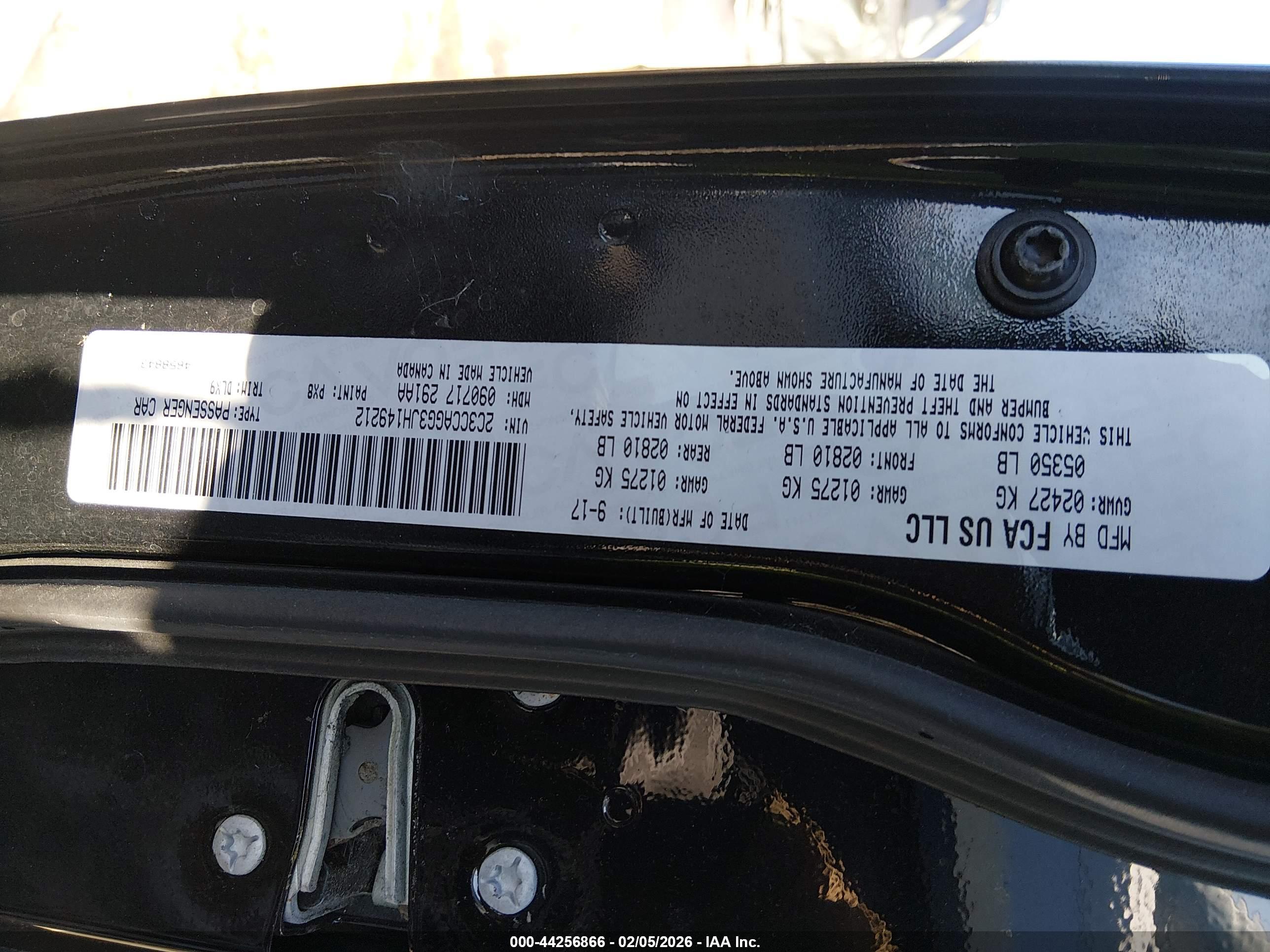 CHRYSLER 300 image 9