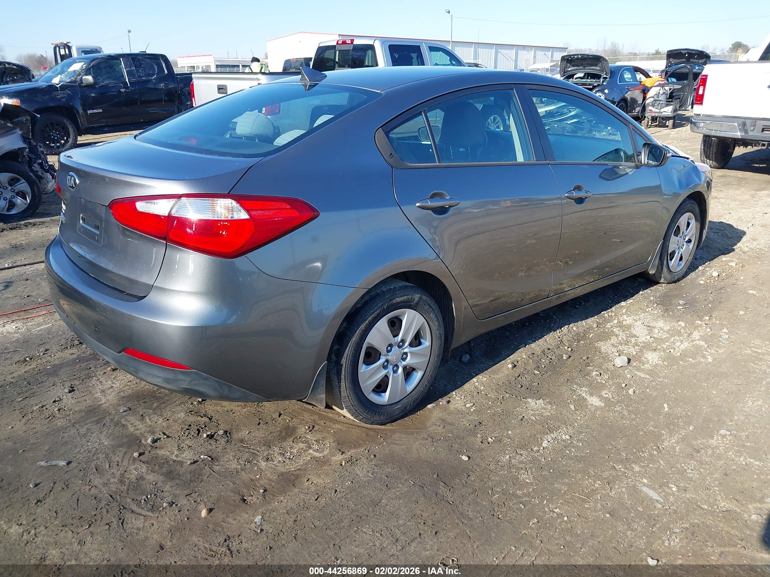 KIA FORTE image 4