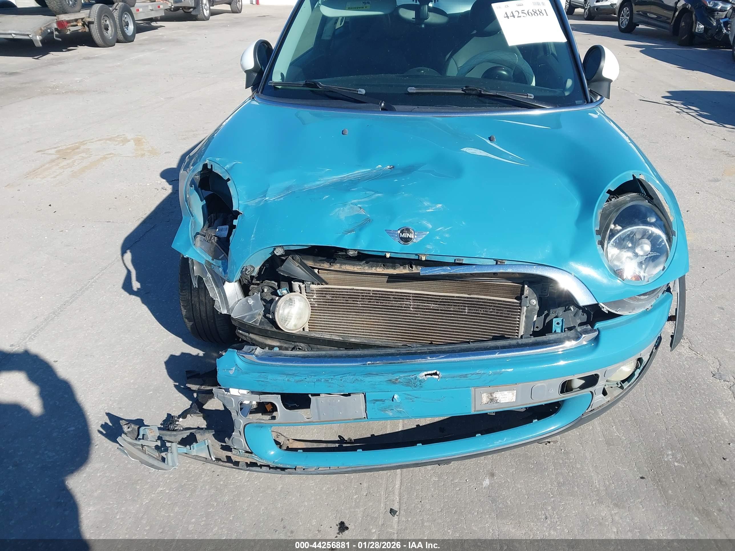 MINI COOPER image 6