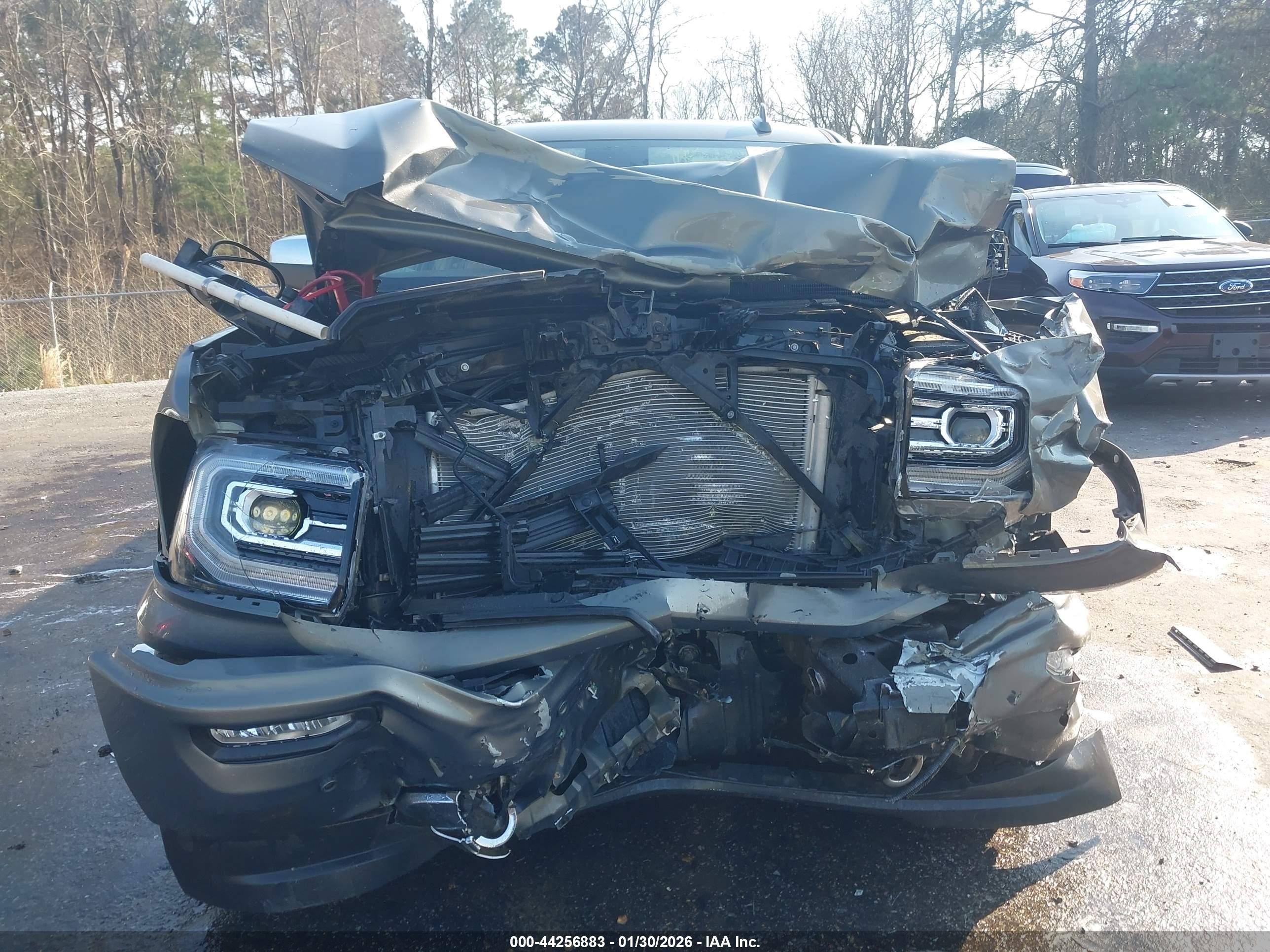 GMC SIERRA image 6