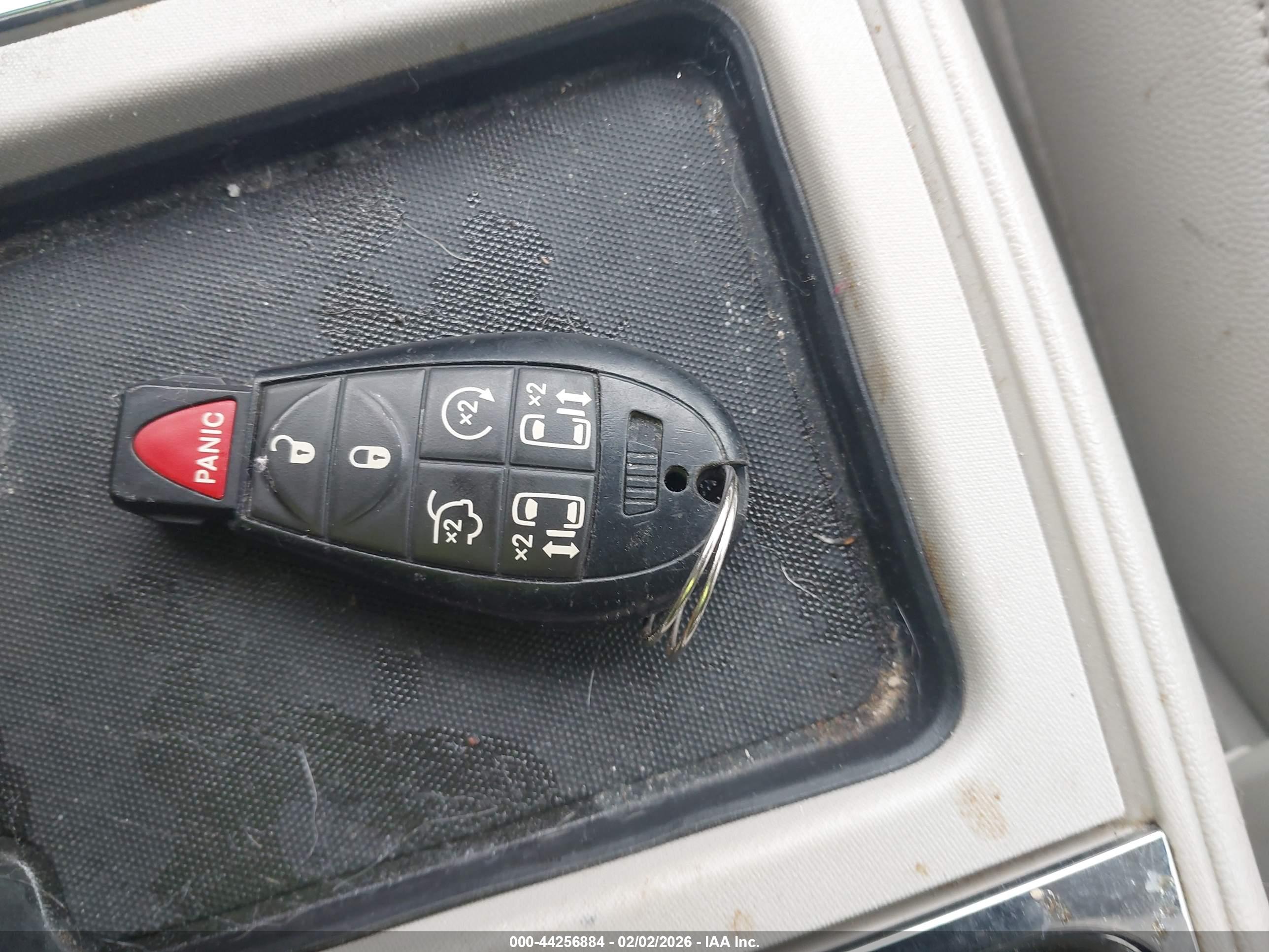 CHRYSLER TOWN image 11