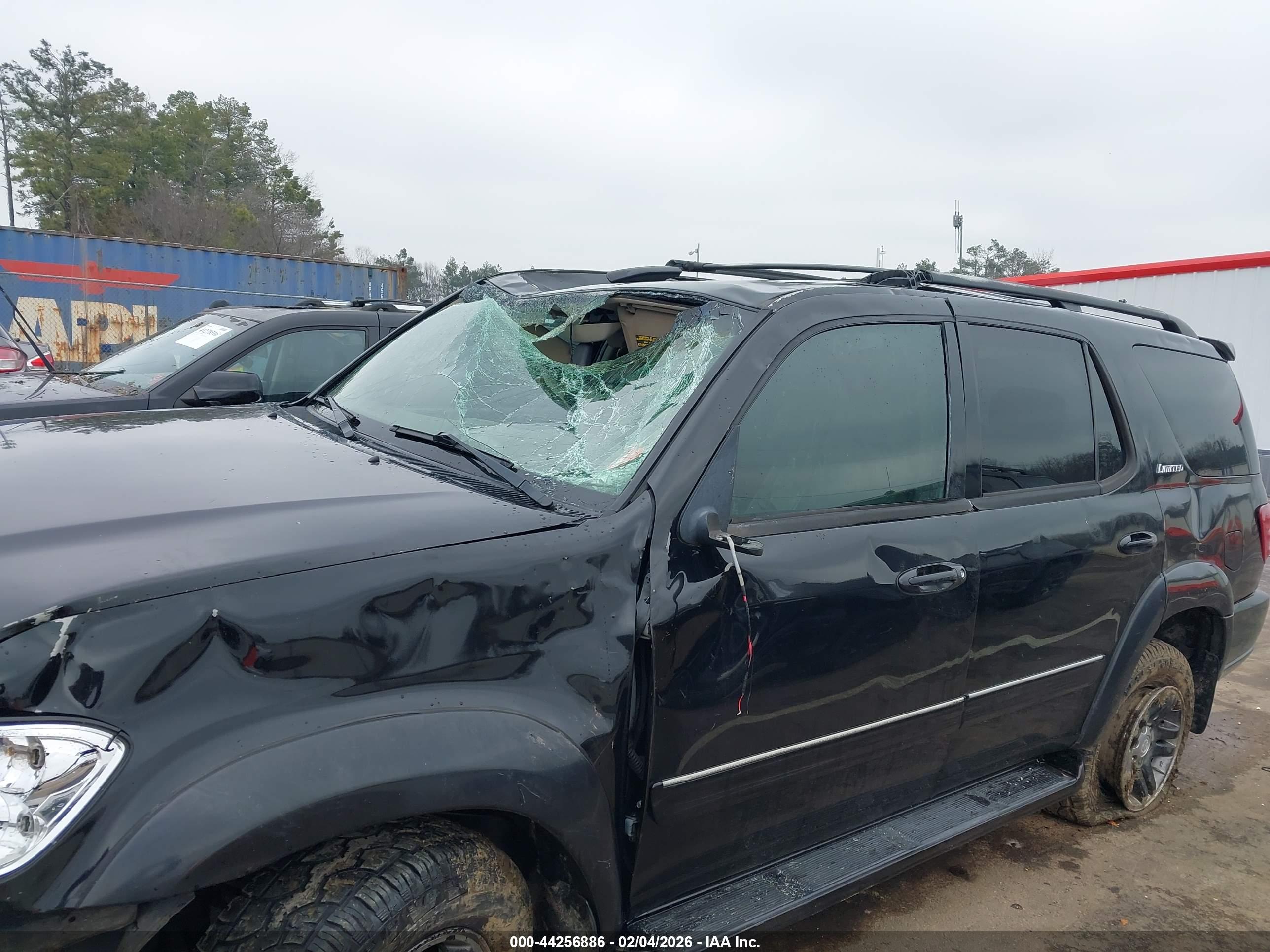 TOYOTA SEQUOIA image 6