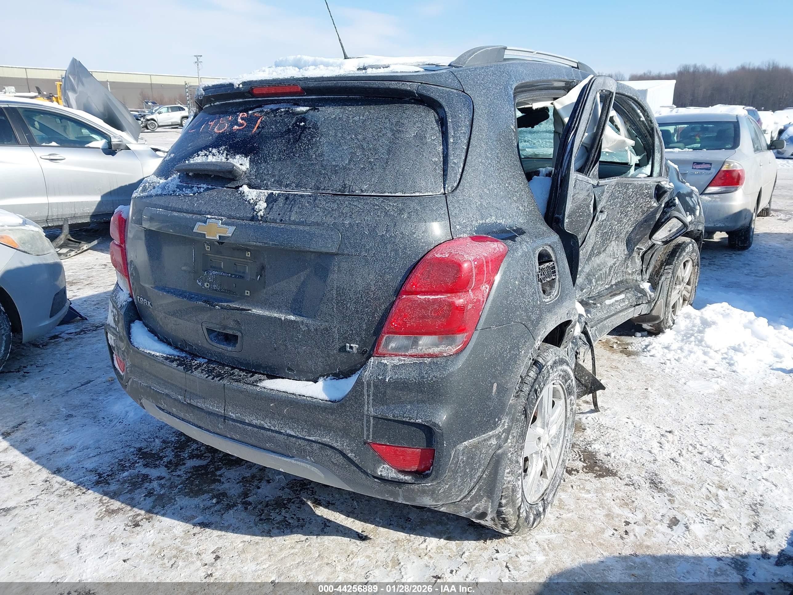 CHEVROLET TRAX image 4