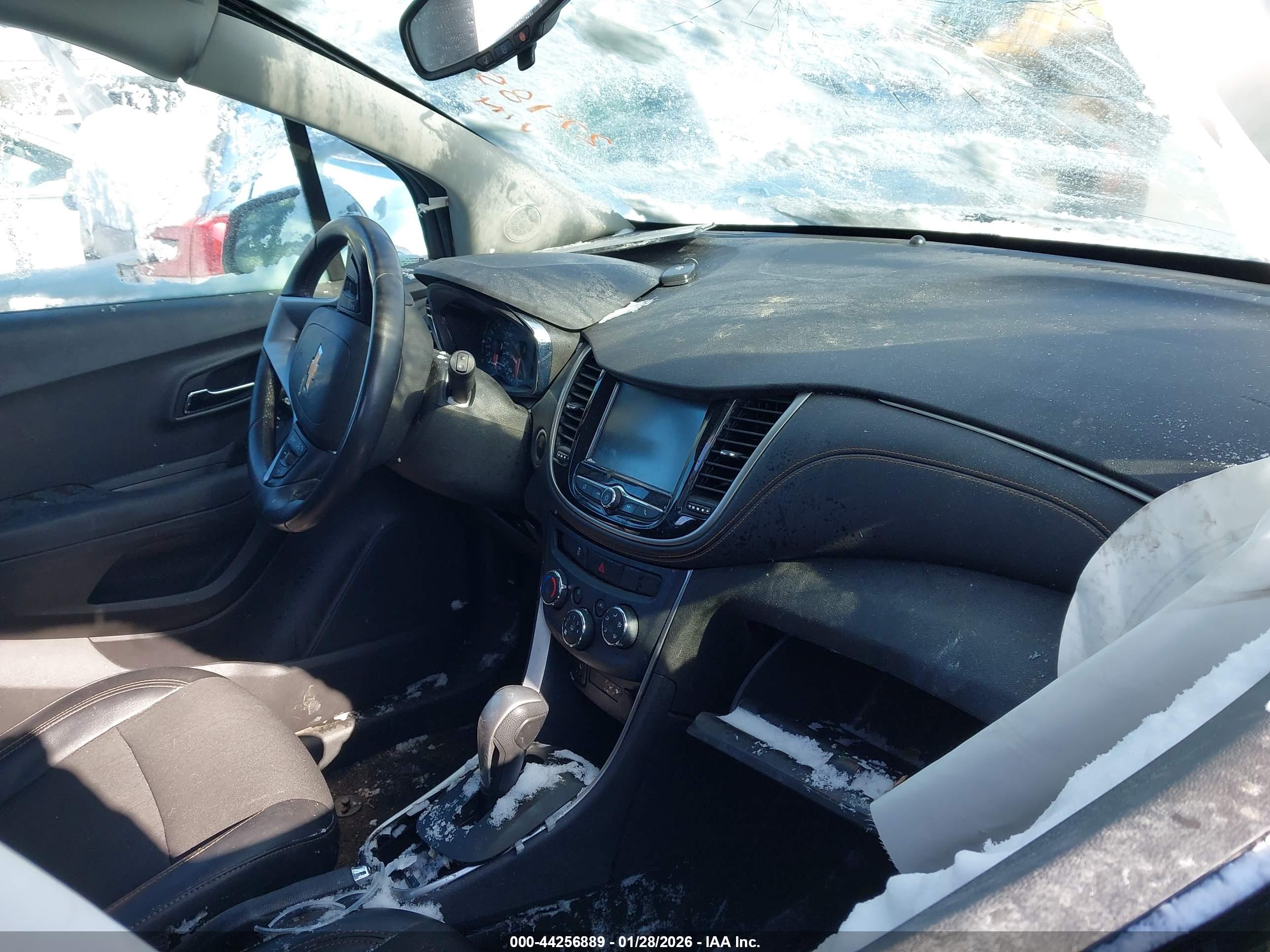 CHEVROLET TRAX image 5
