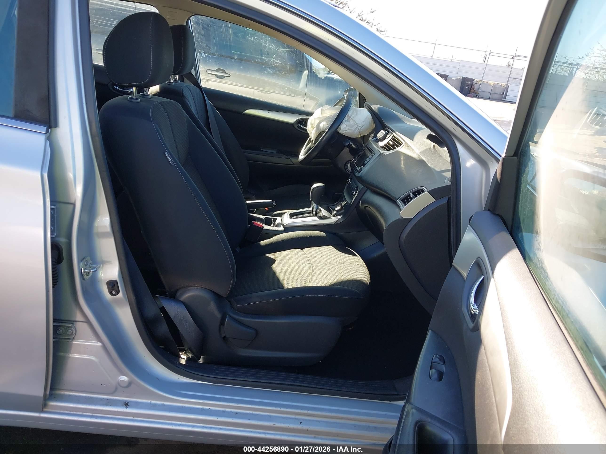 NISSAN SENTRA image 5