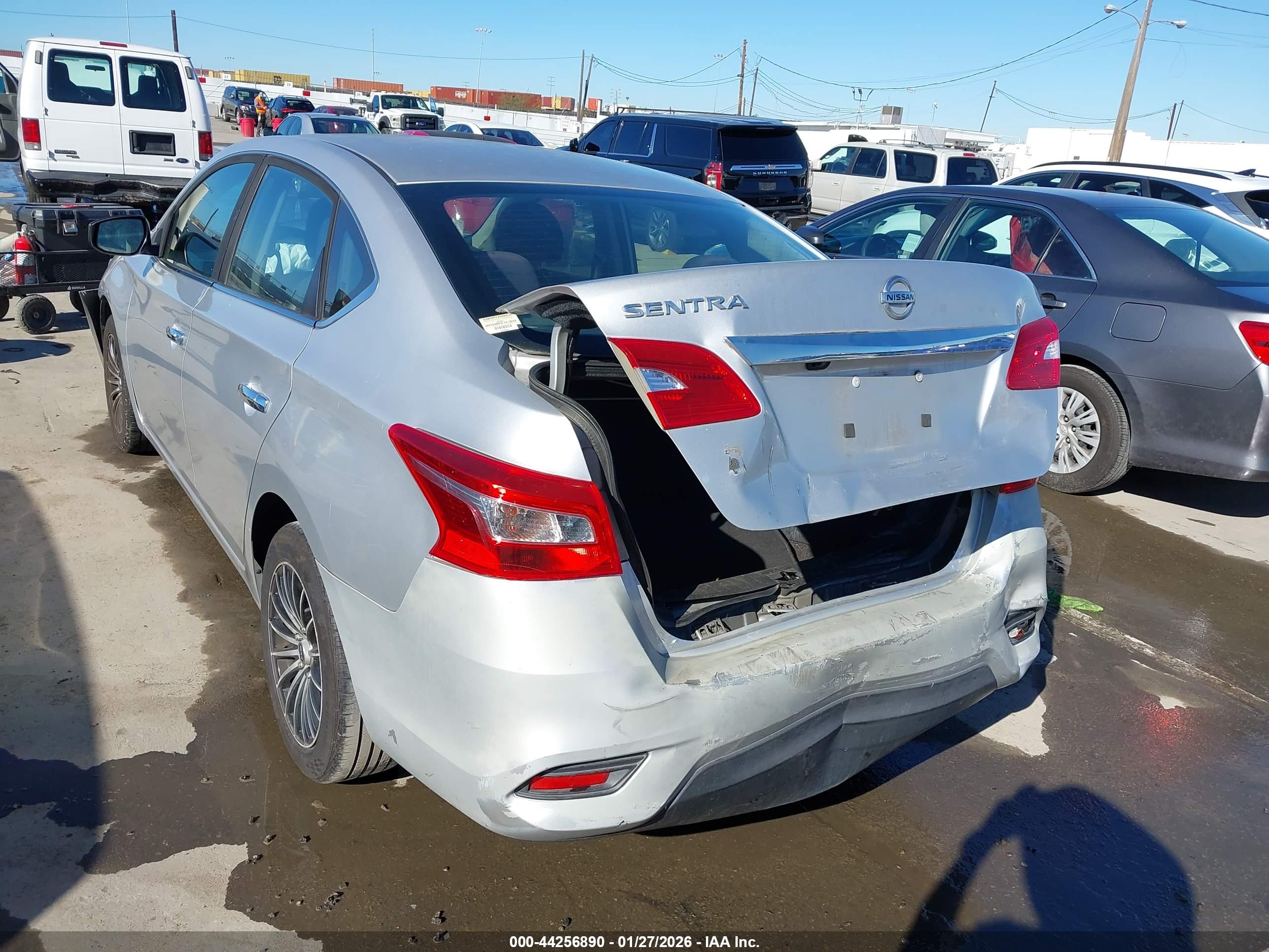 NISSAN SENTRA image 6
