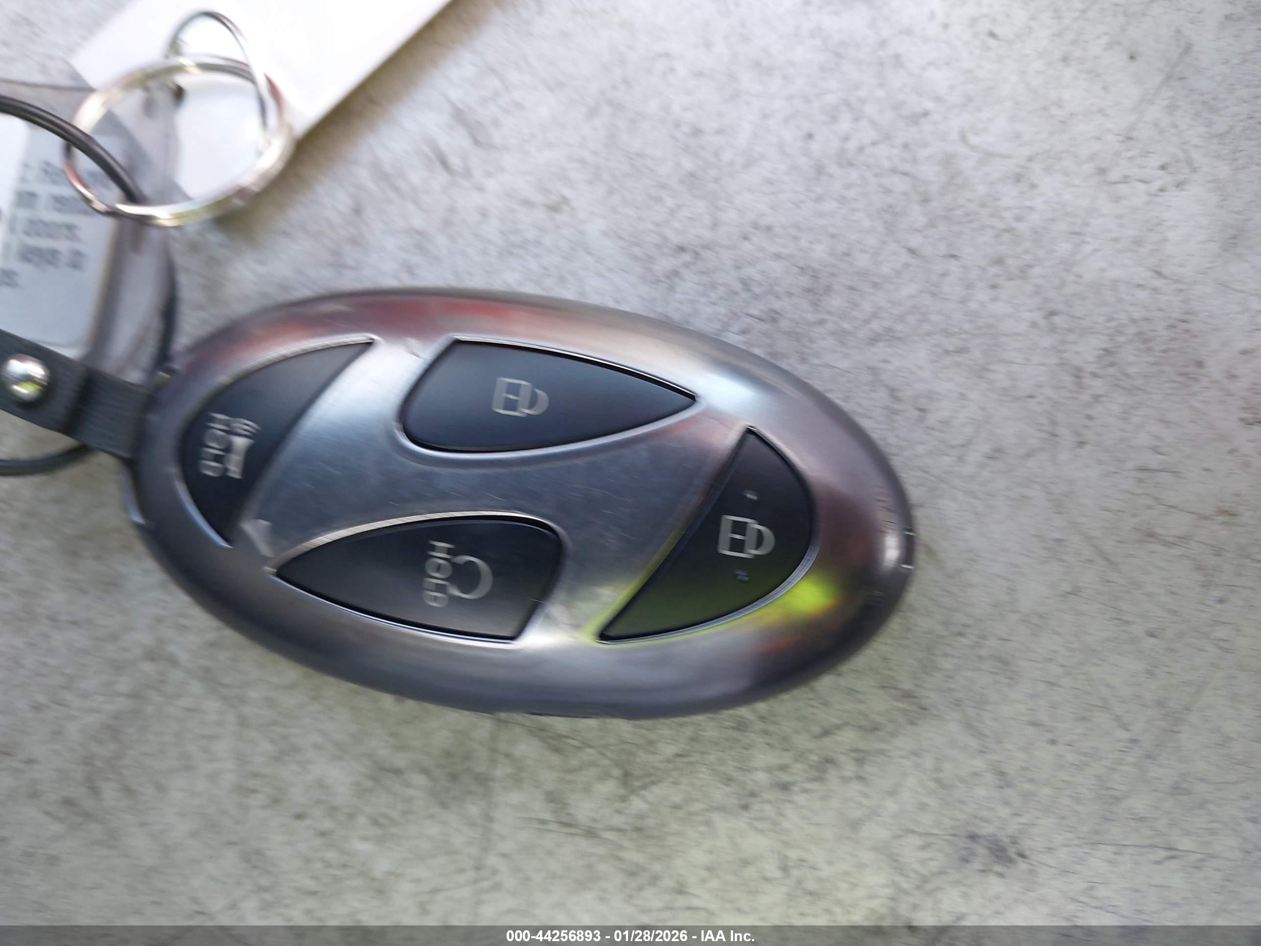 HYUNDAI SONATA image 11