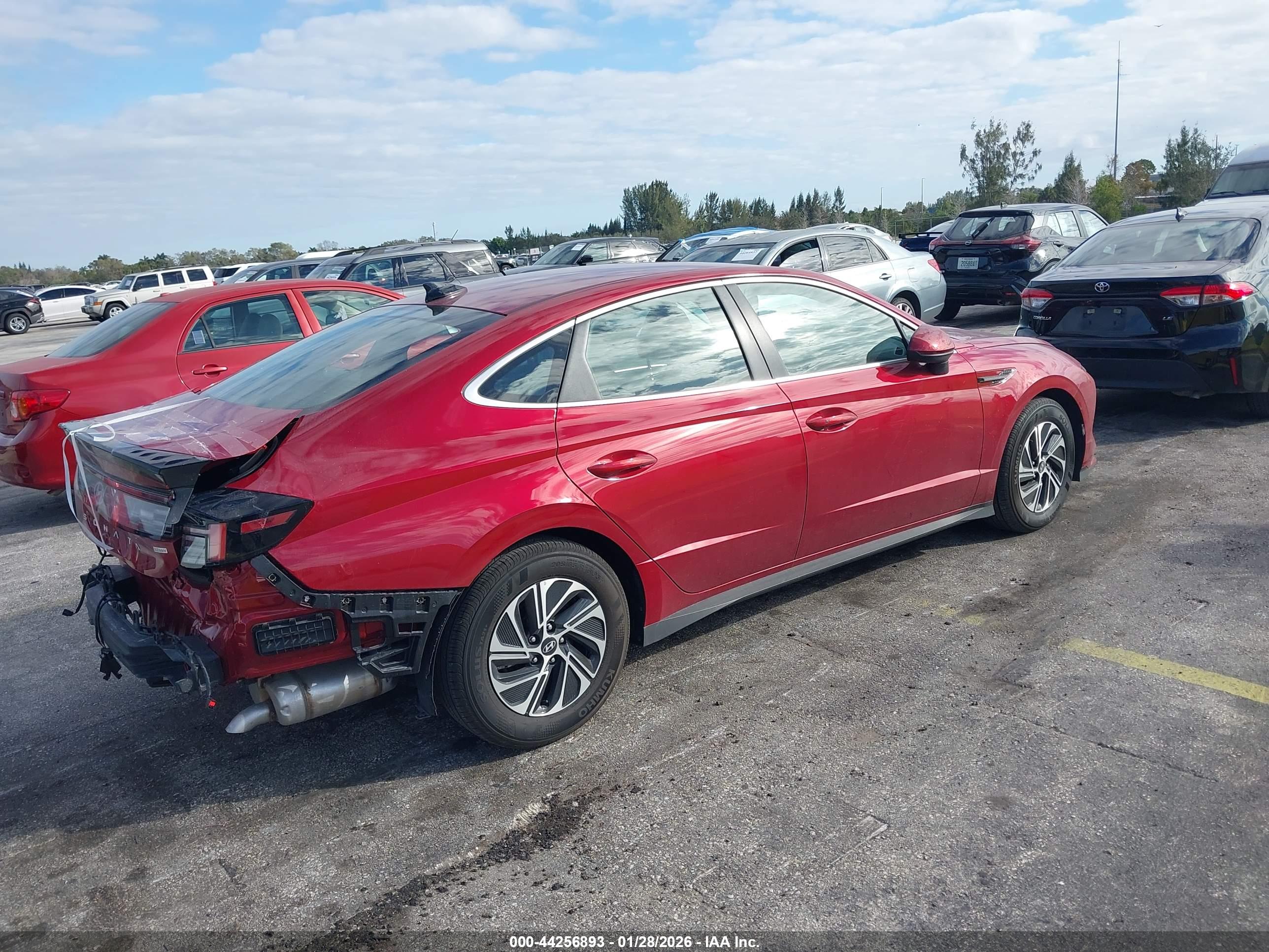 HYUNDAI SONATA image 4